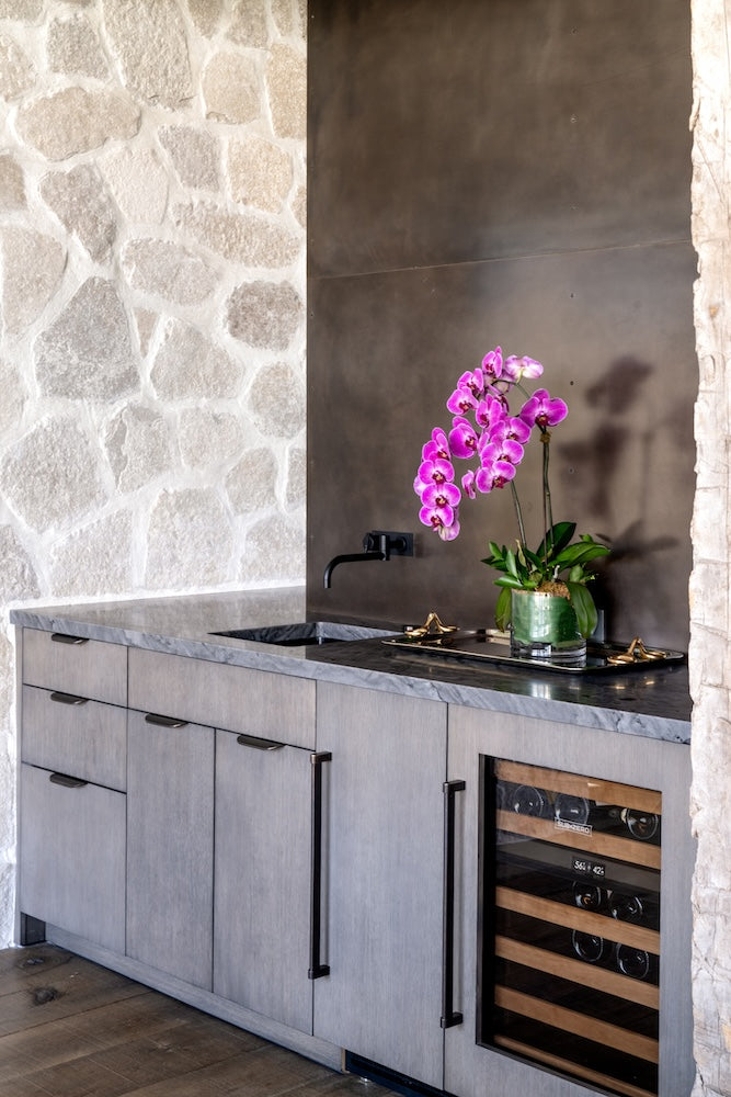 white bronze medium catch pull