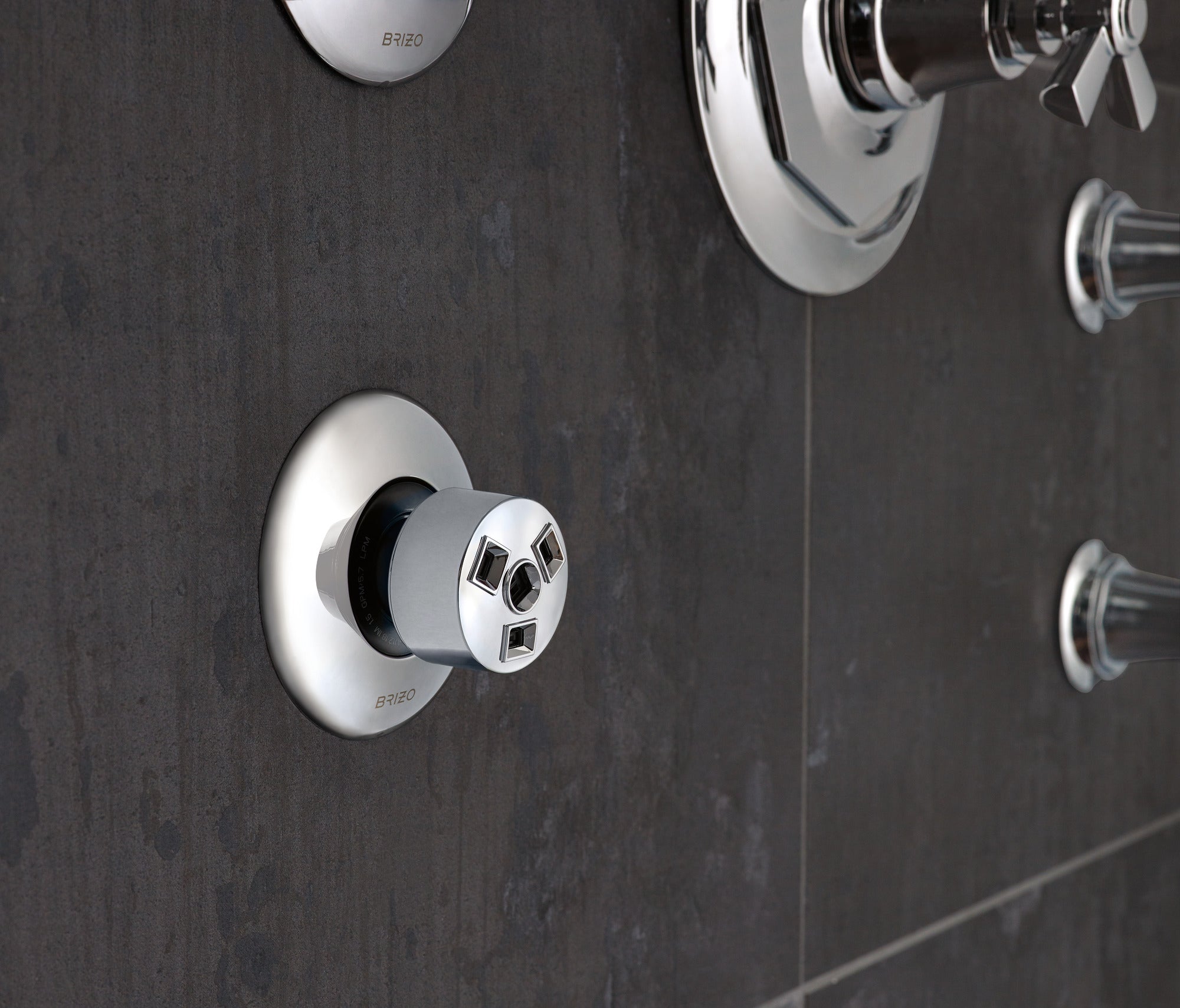 chrome thermostatic valve