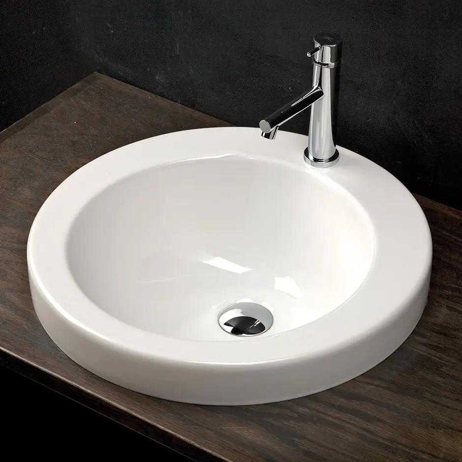 white sink