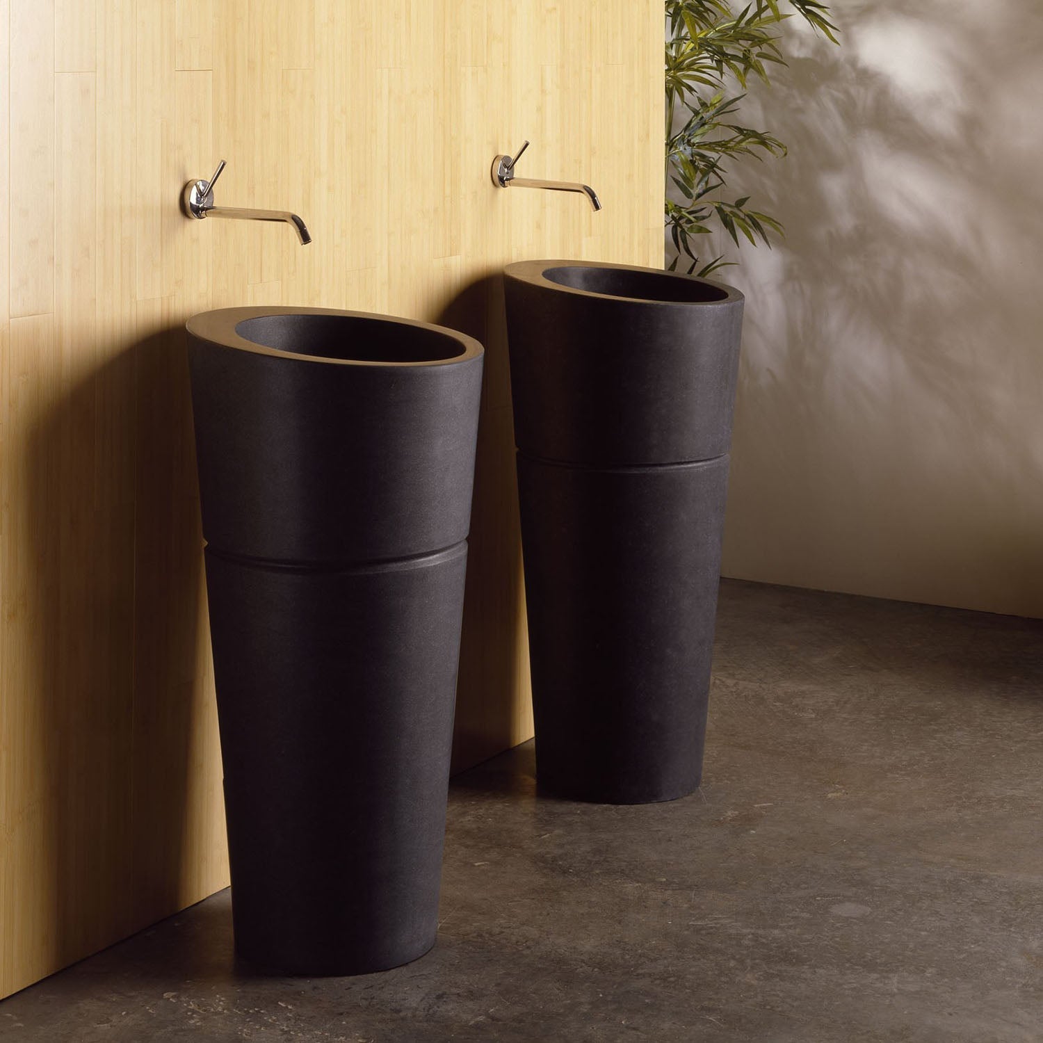 Stone Forest Veneto Pedestal Sink