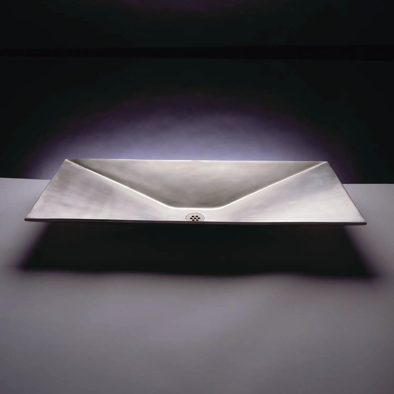 white bronze sink