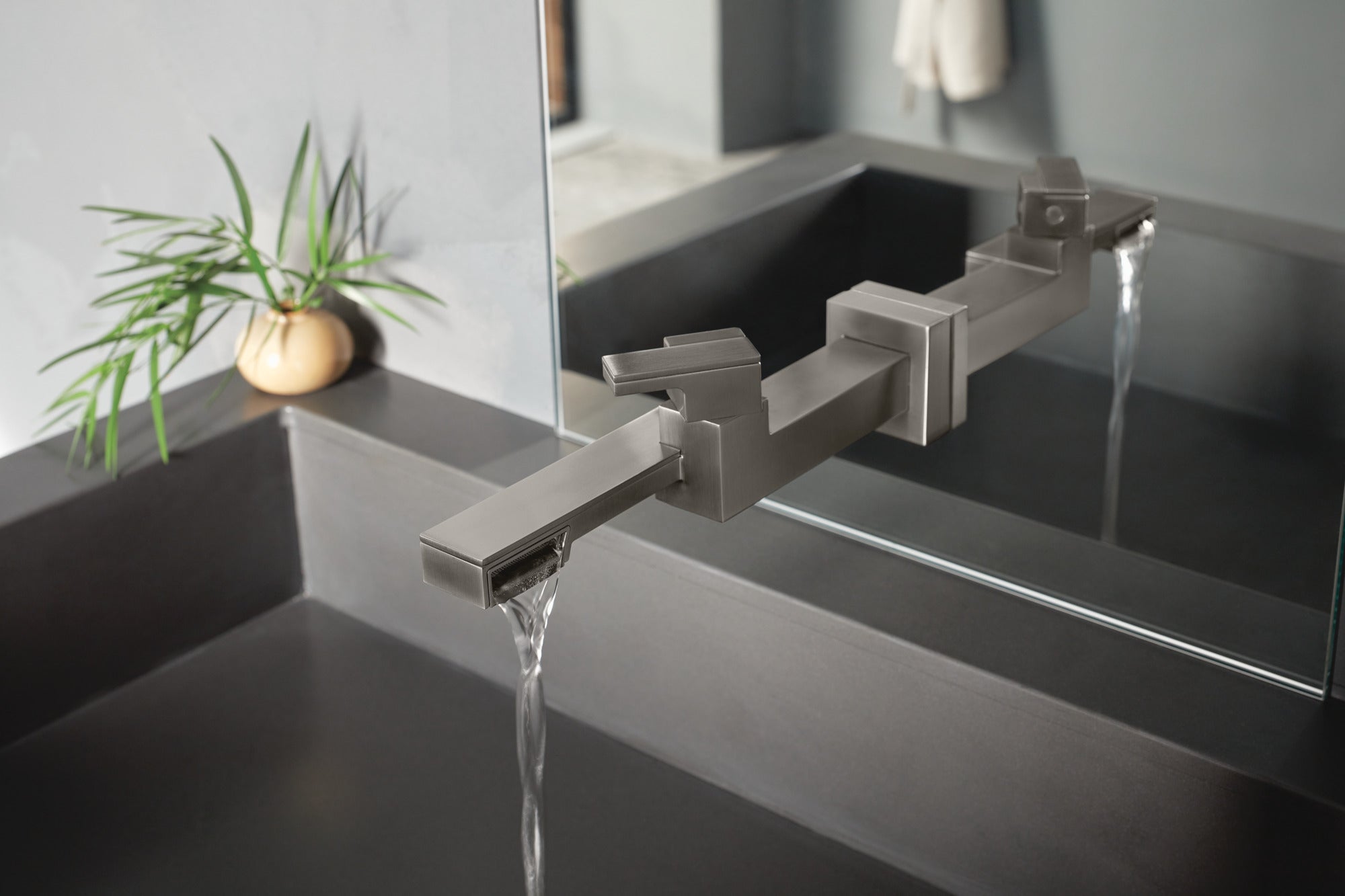 luxe steel lavatory faucet