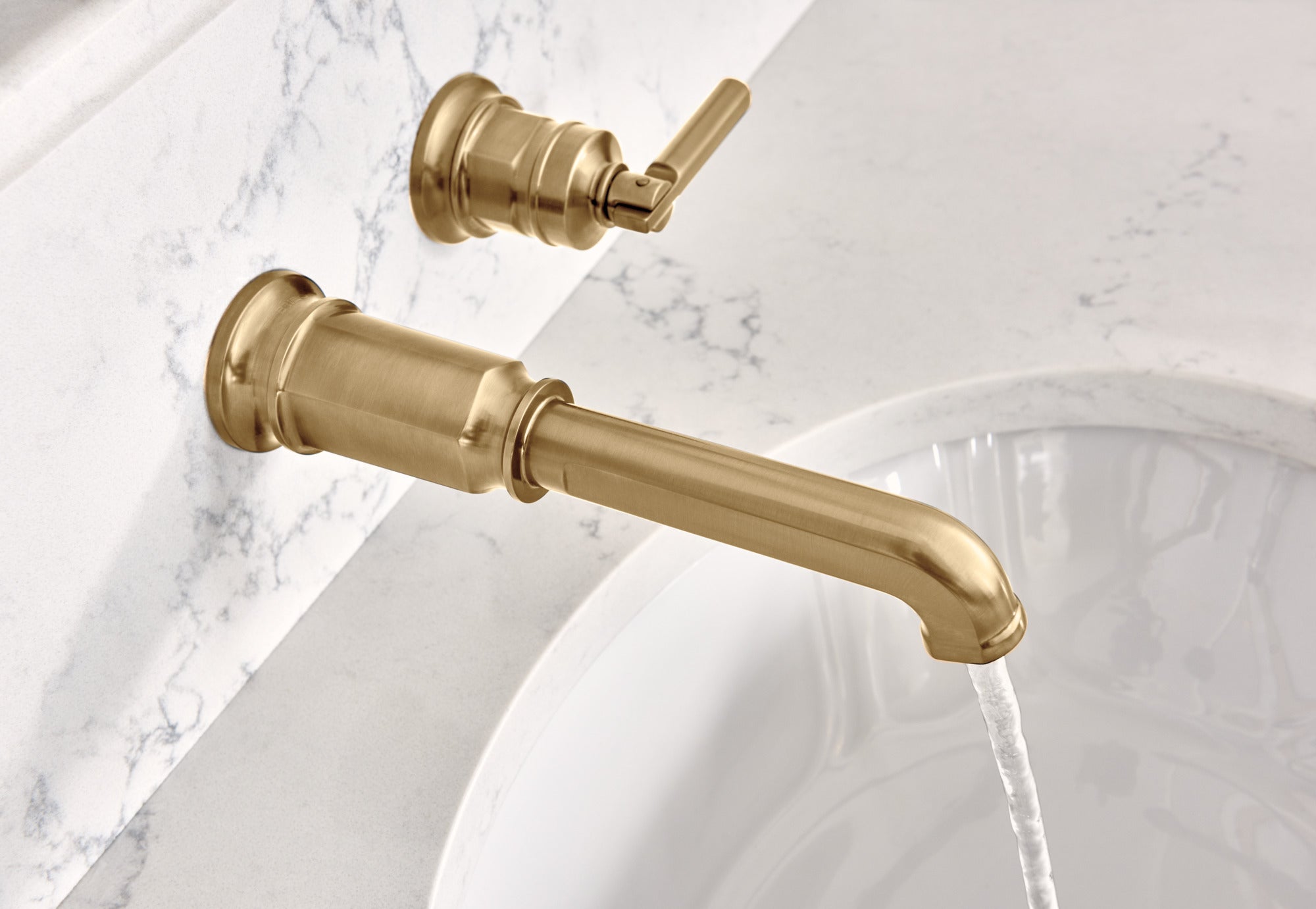 luxe gold lavatory faucet