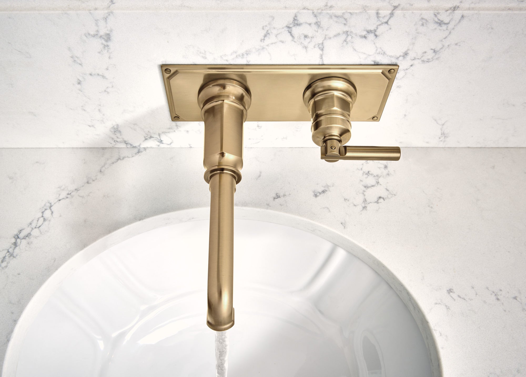 luxe gold lavatory faucet