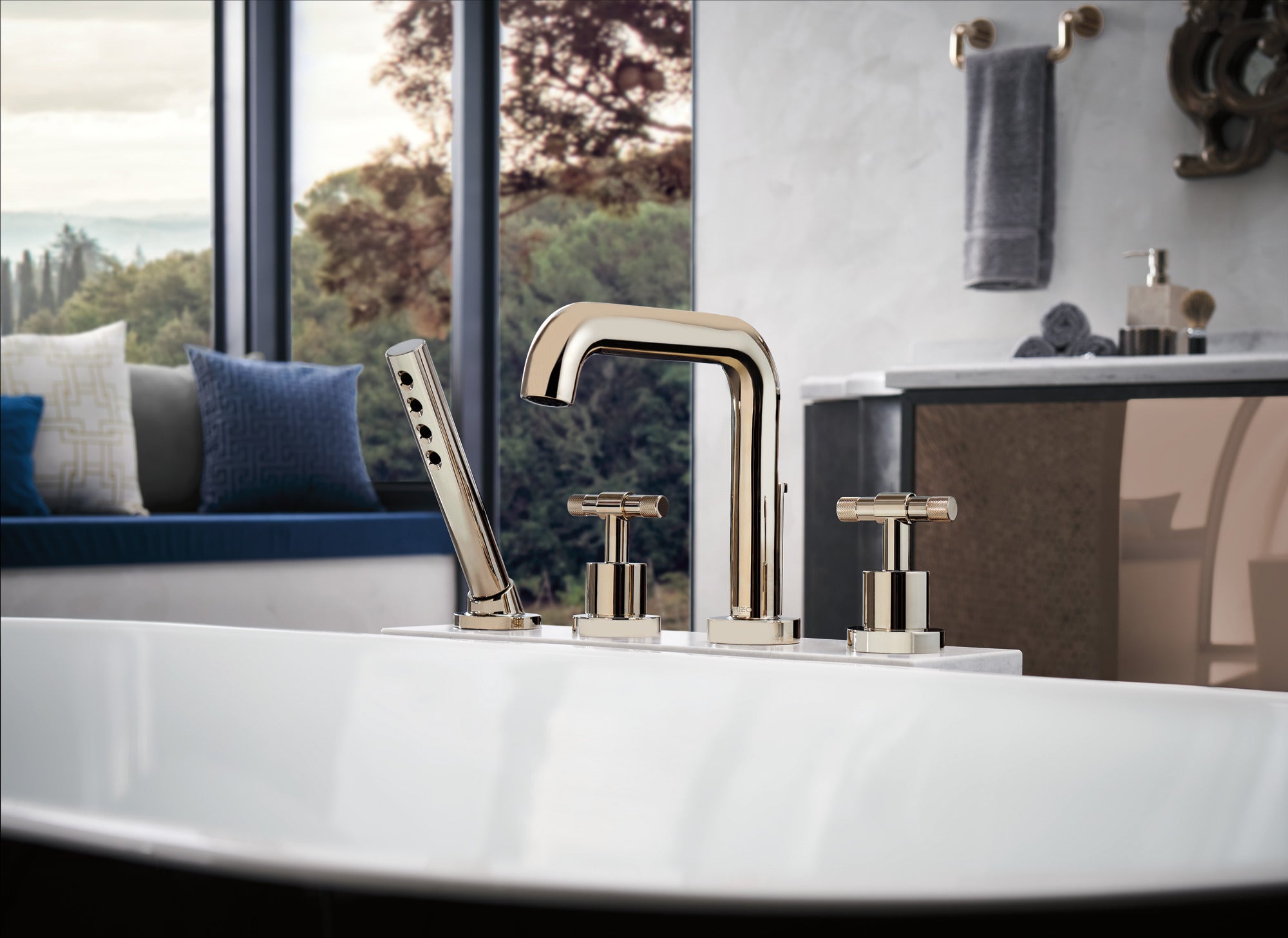 polished nickel handshower