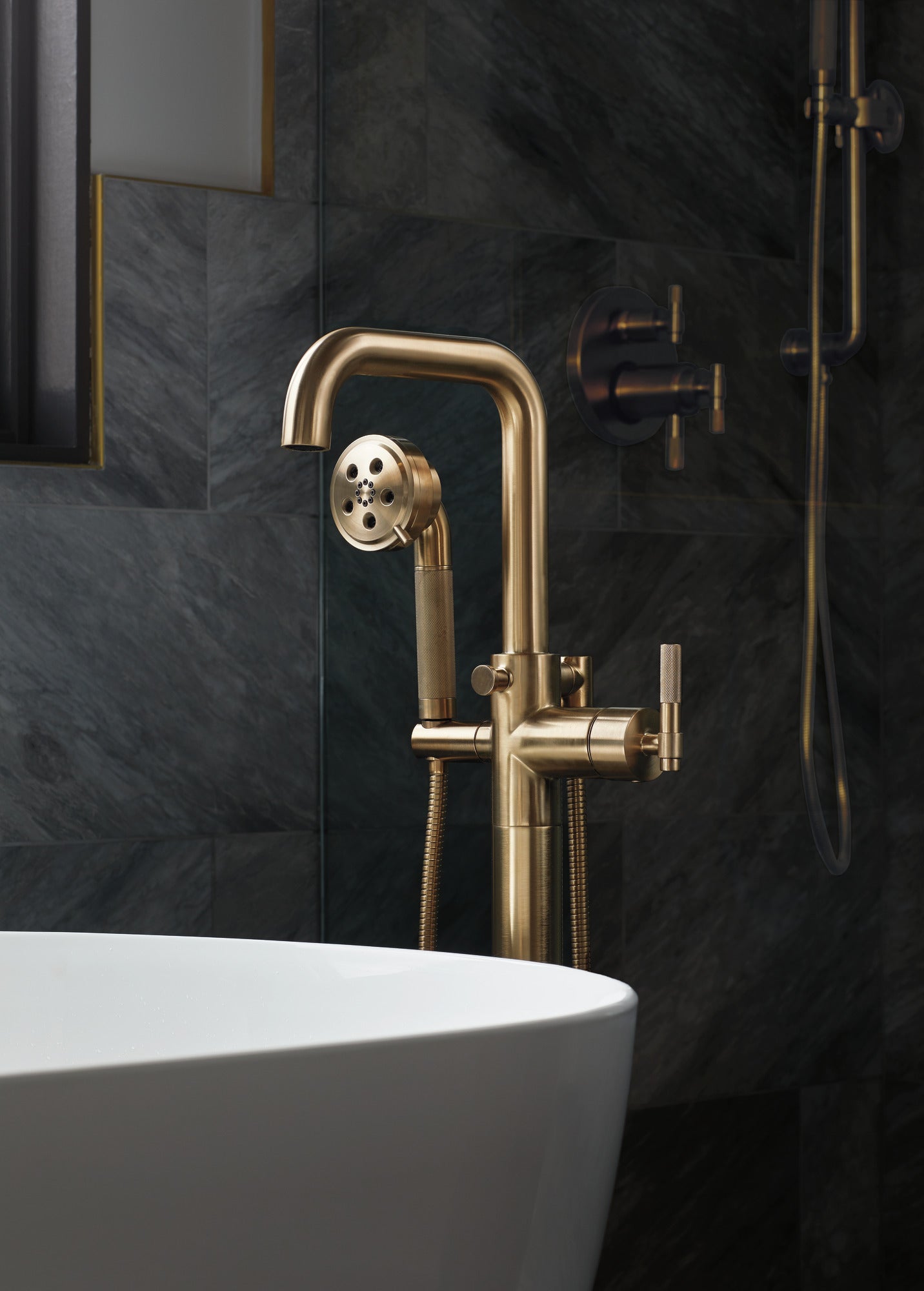 luxe gold diverter trim