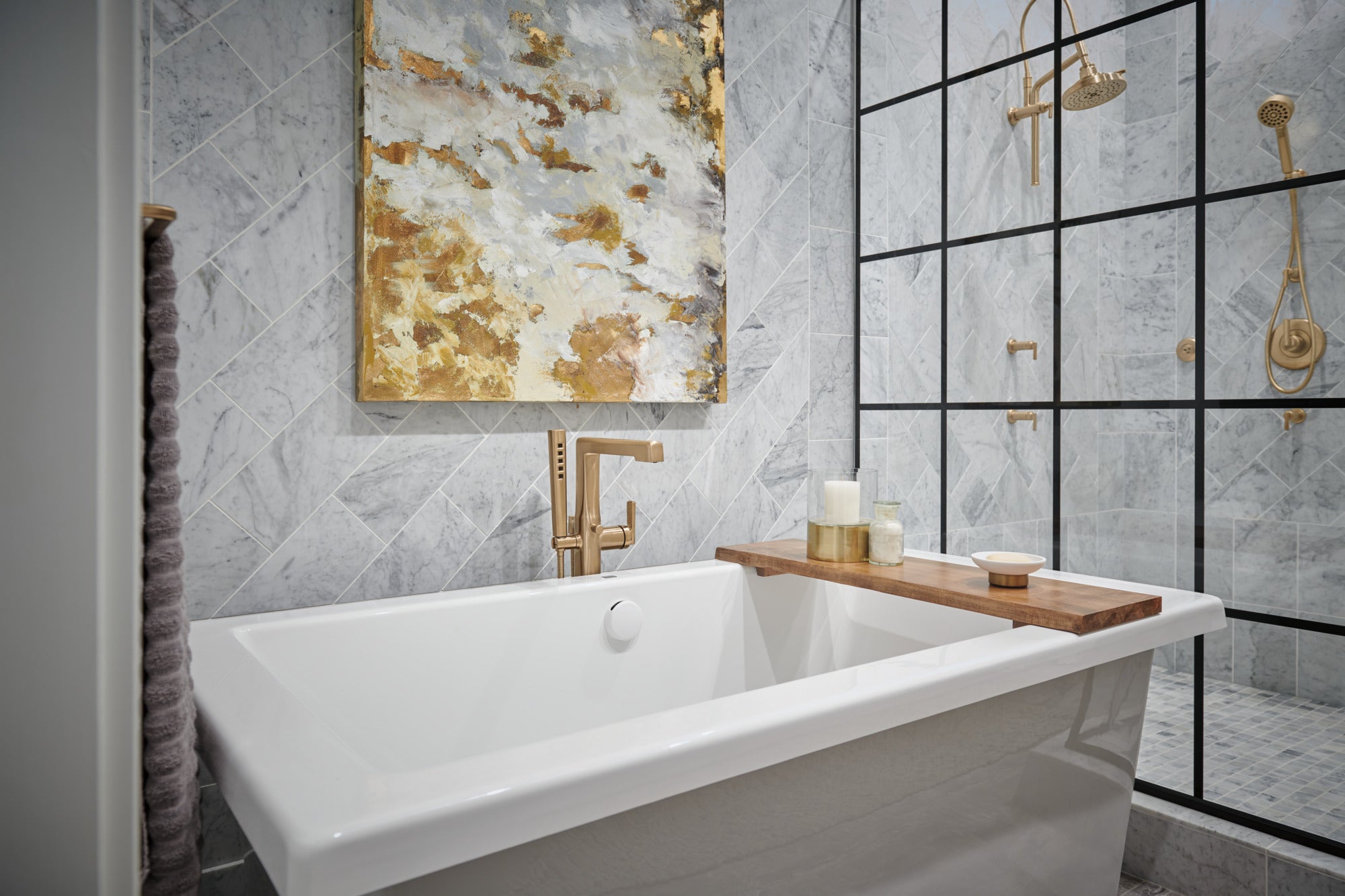 luxe gold handshower