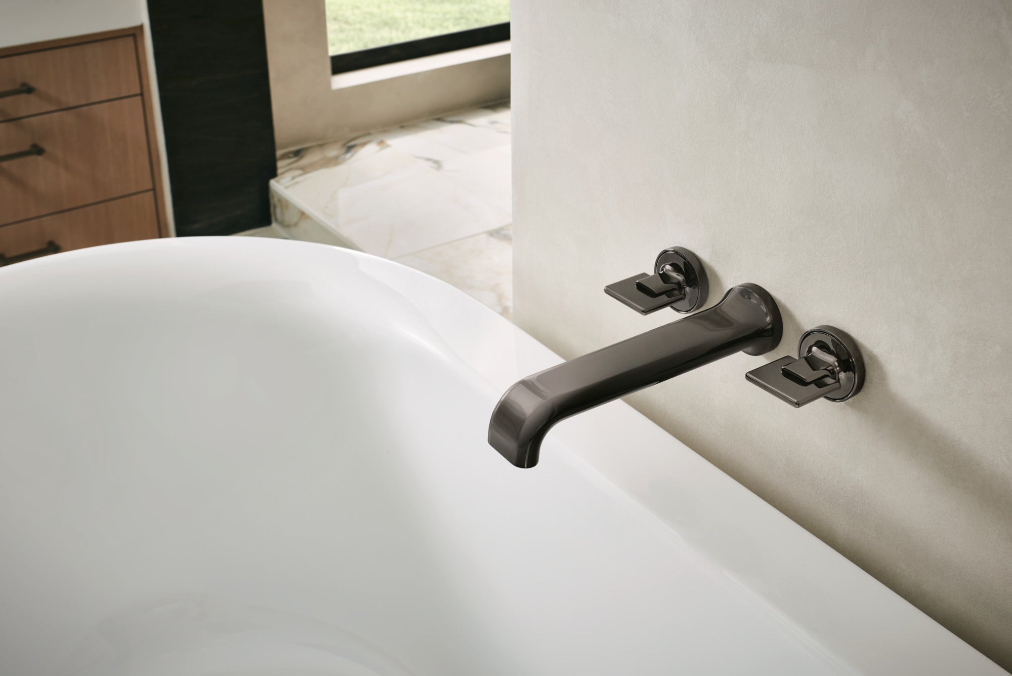 brilliance black onyx tub filler