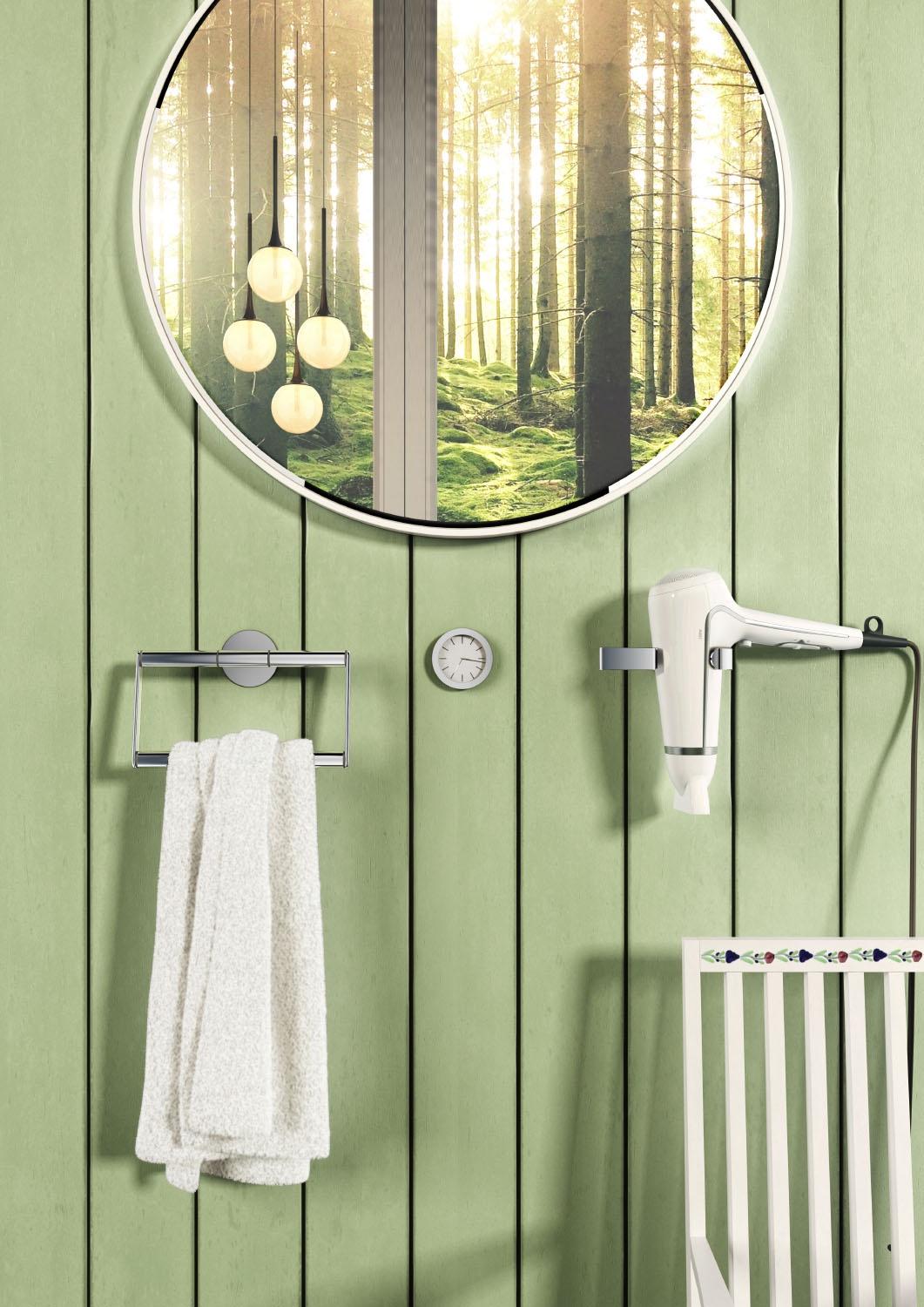 polished chrome/black clock