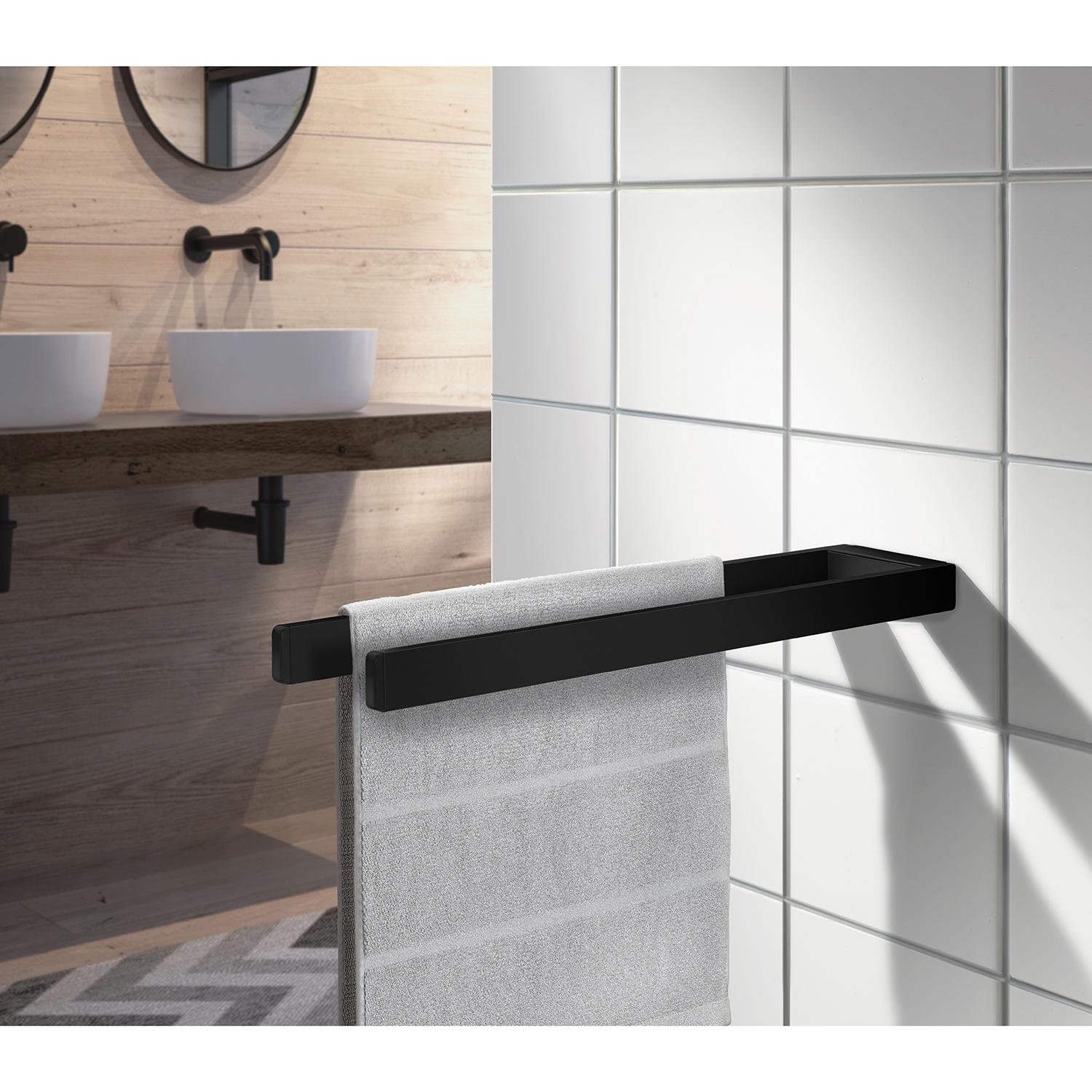 polished chrome towel rail