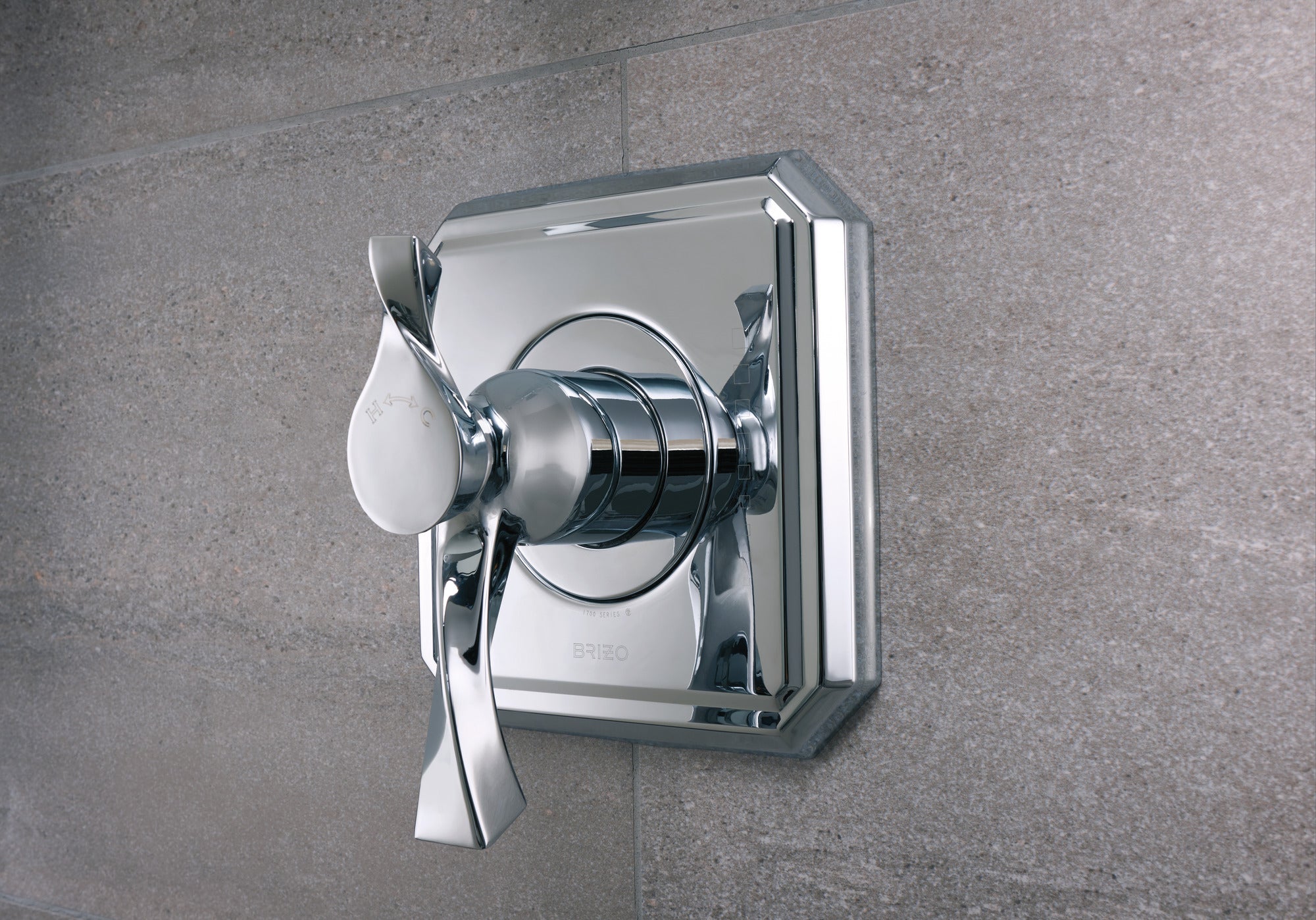 chrome thermostatic valve