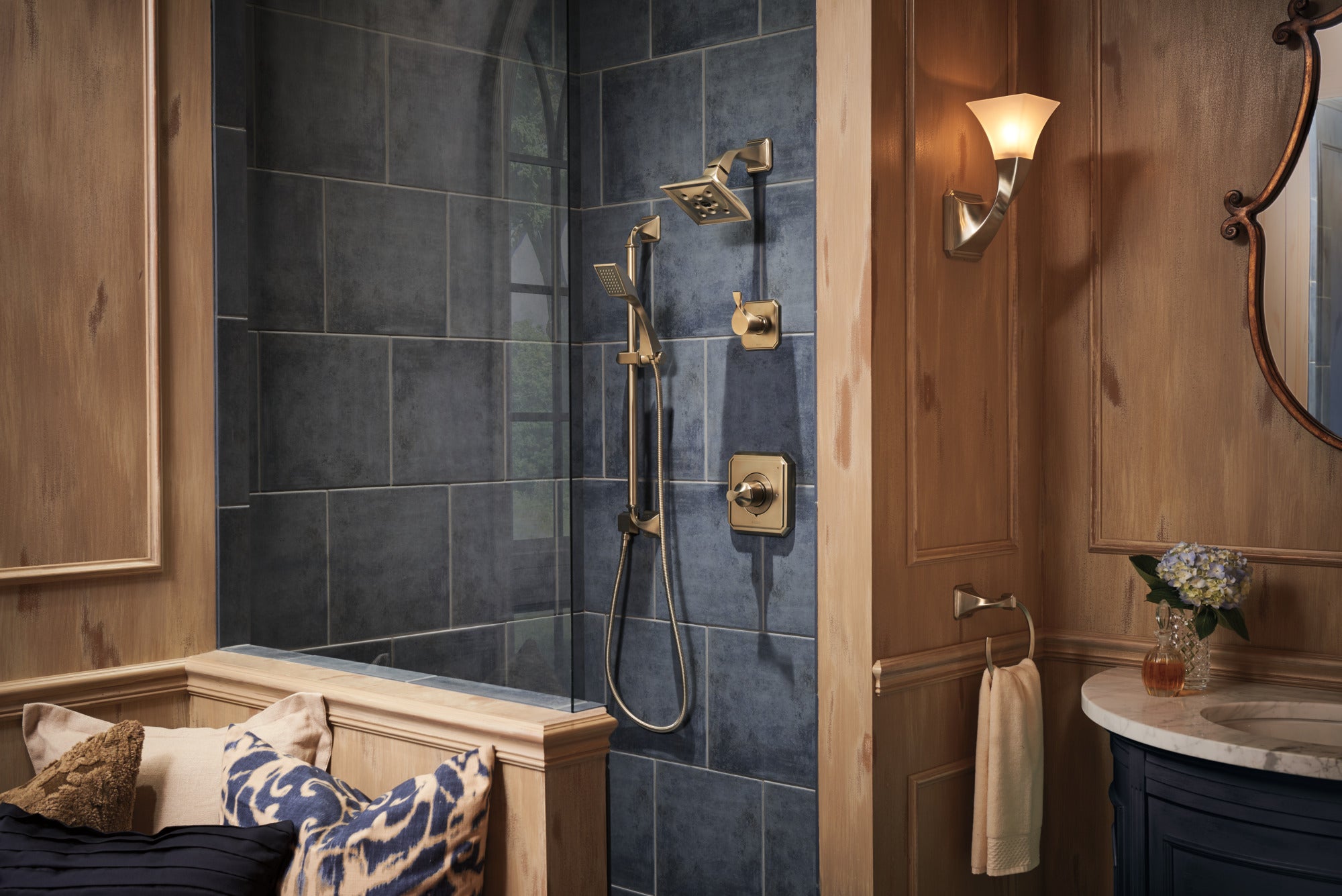 luxe gold showerhead