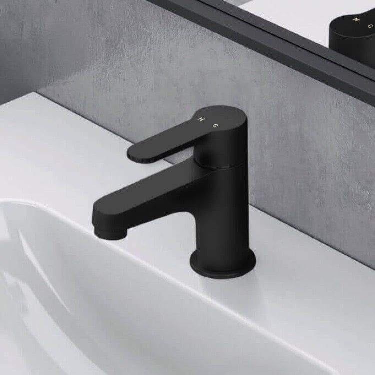 matte black faucet