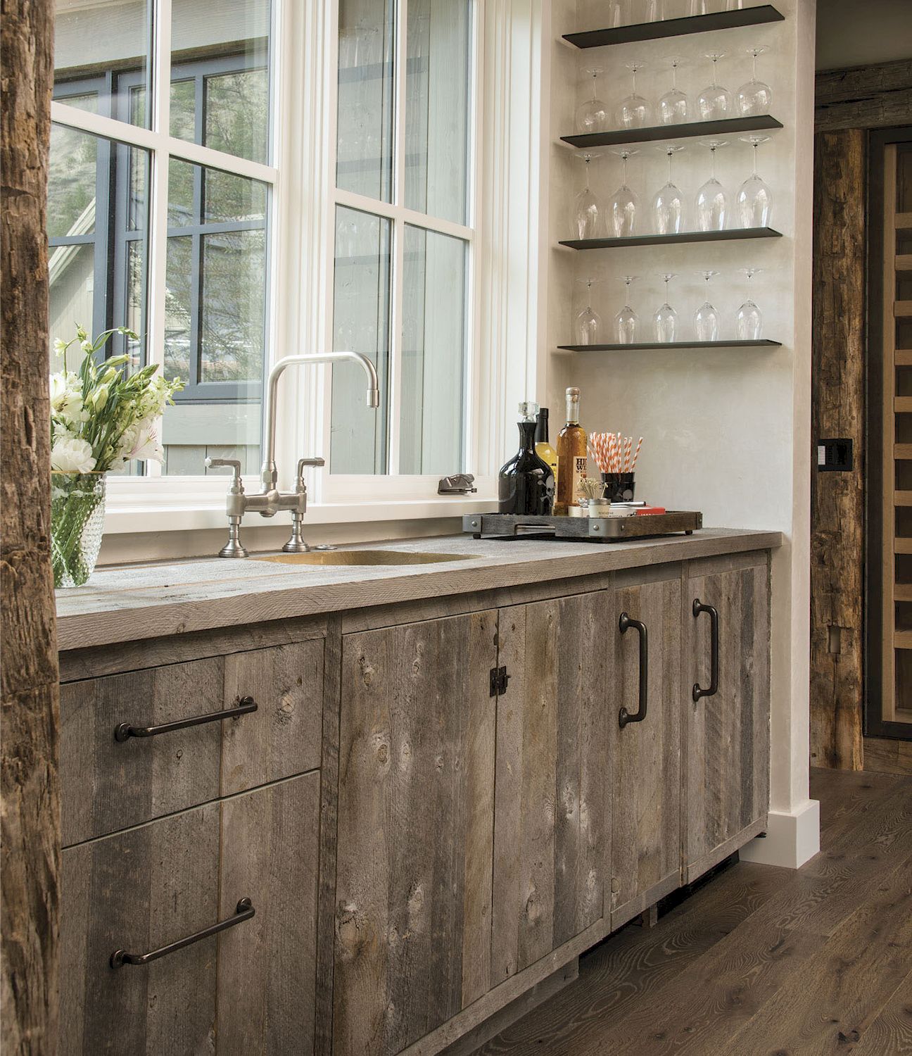 bronze rust cabinet latch