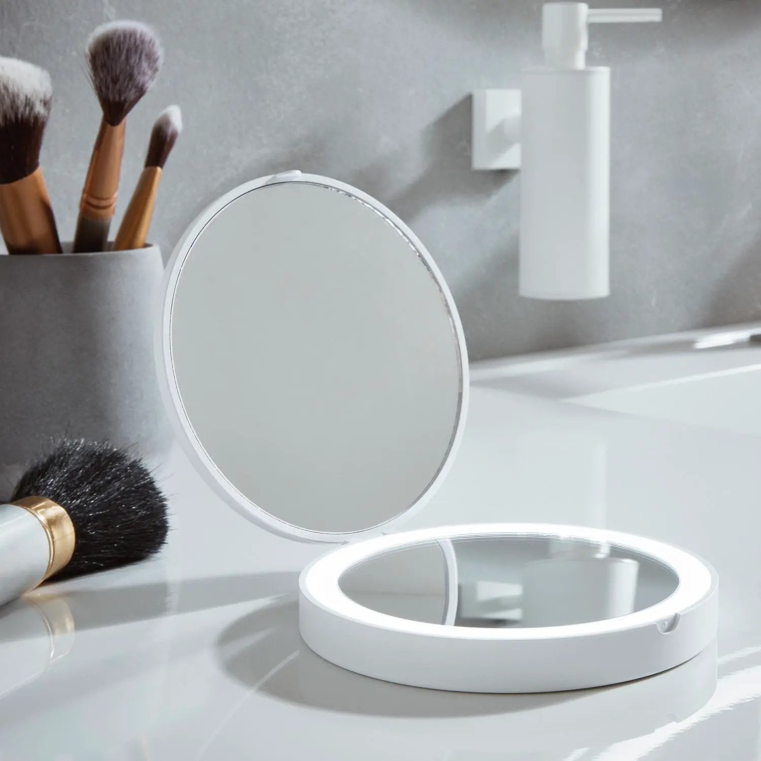 white travel mirror