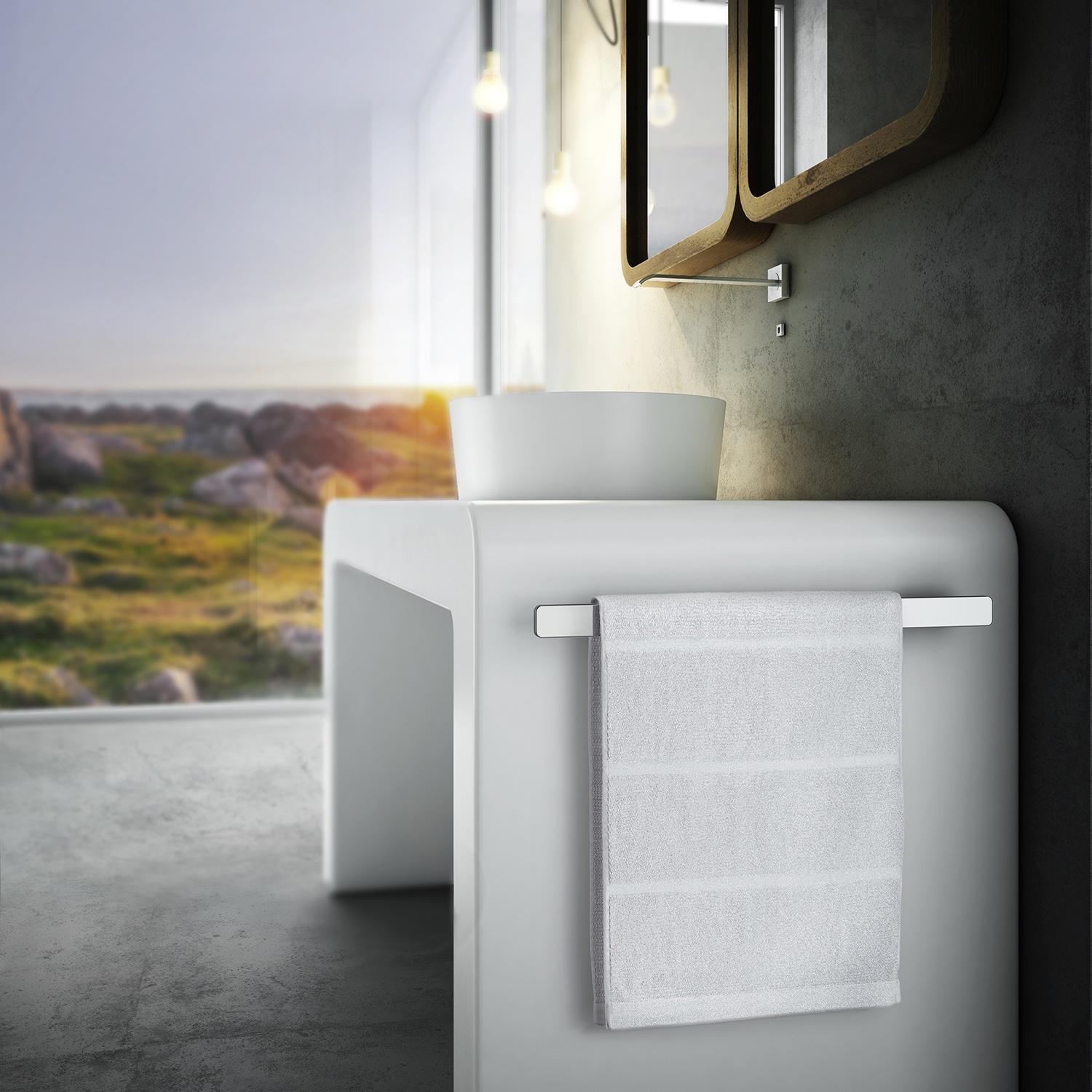 polished chrome towel bar