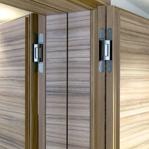 door hinge