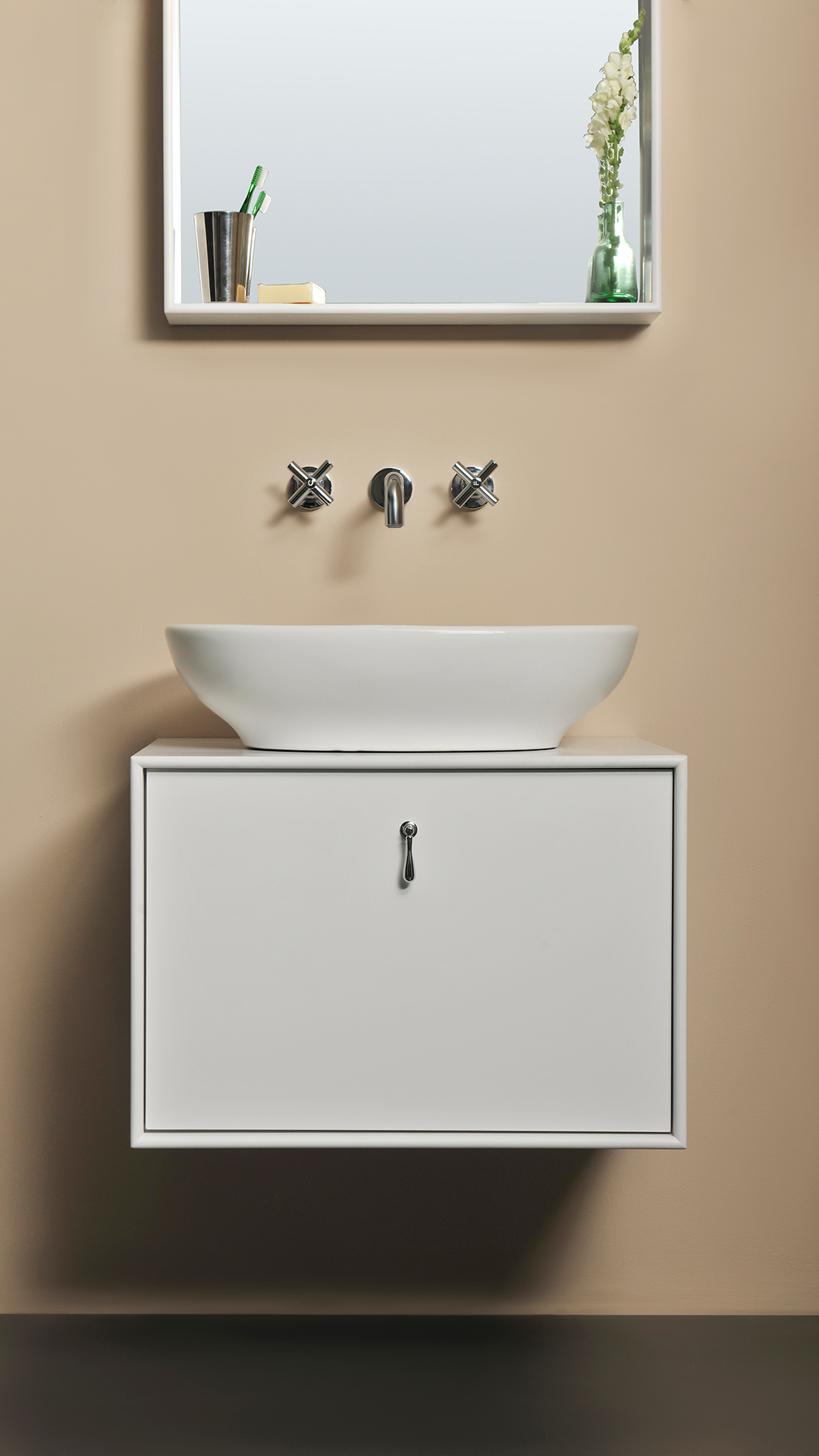 white bathroom sink