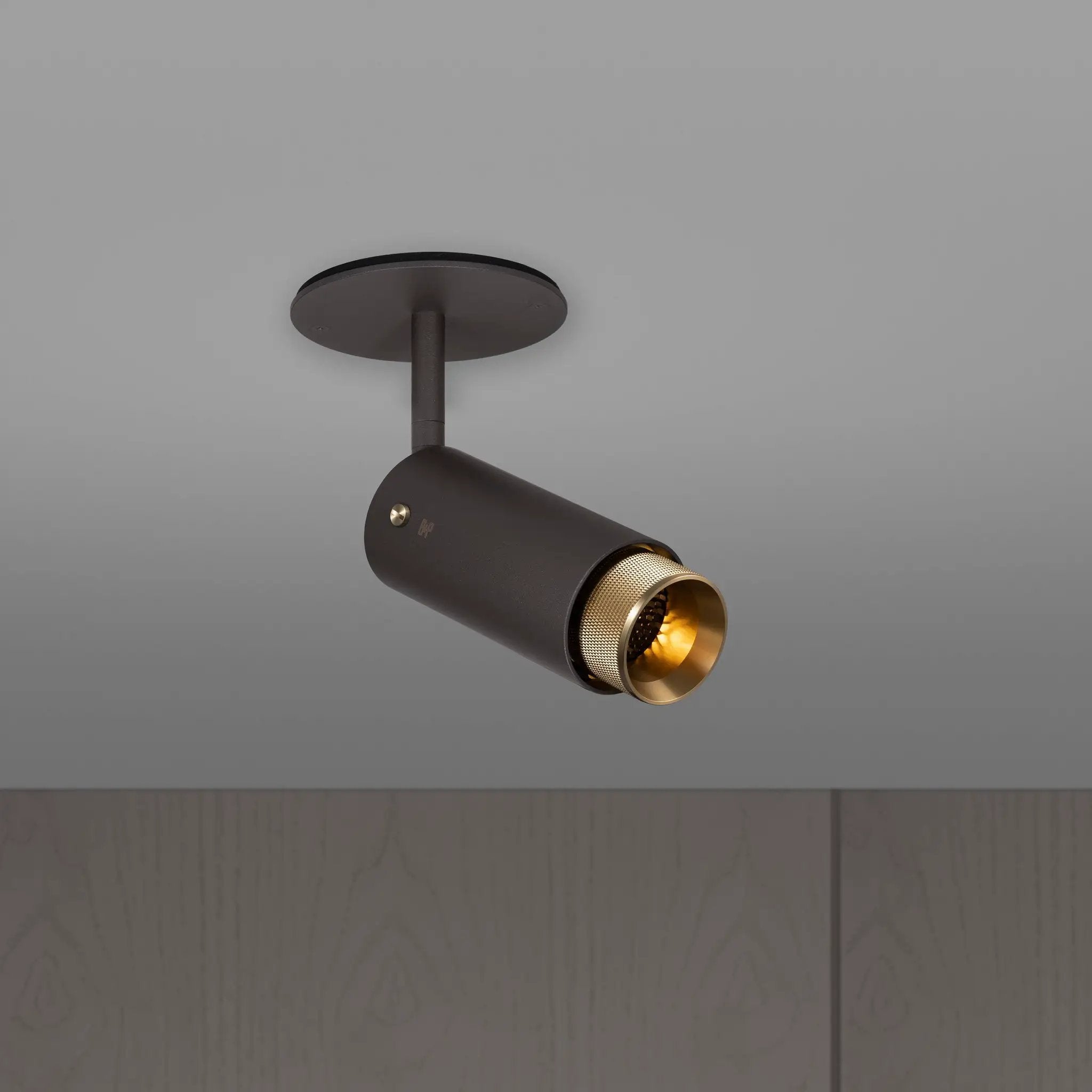Graphite/Brass Cross Light