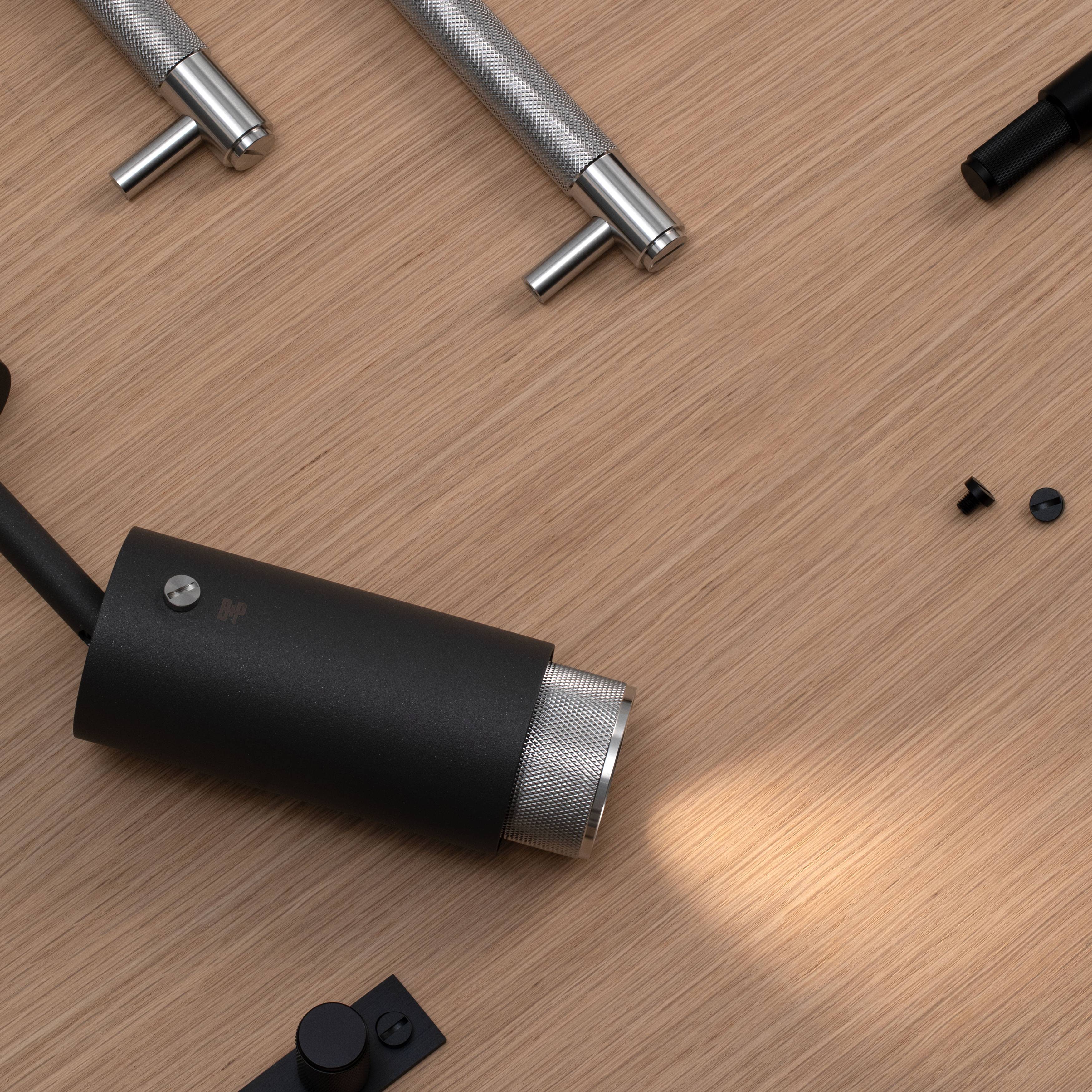 Graphite/Brass Cross Light