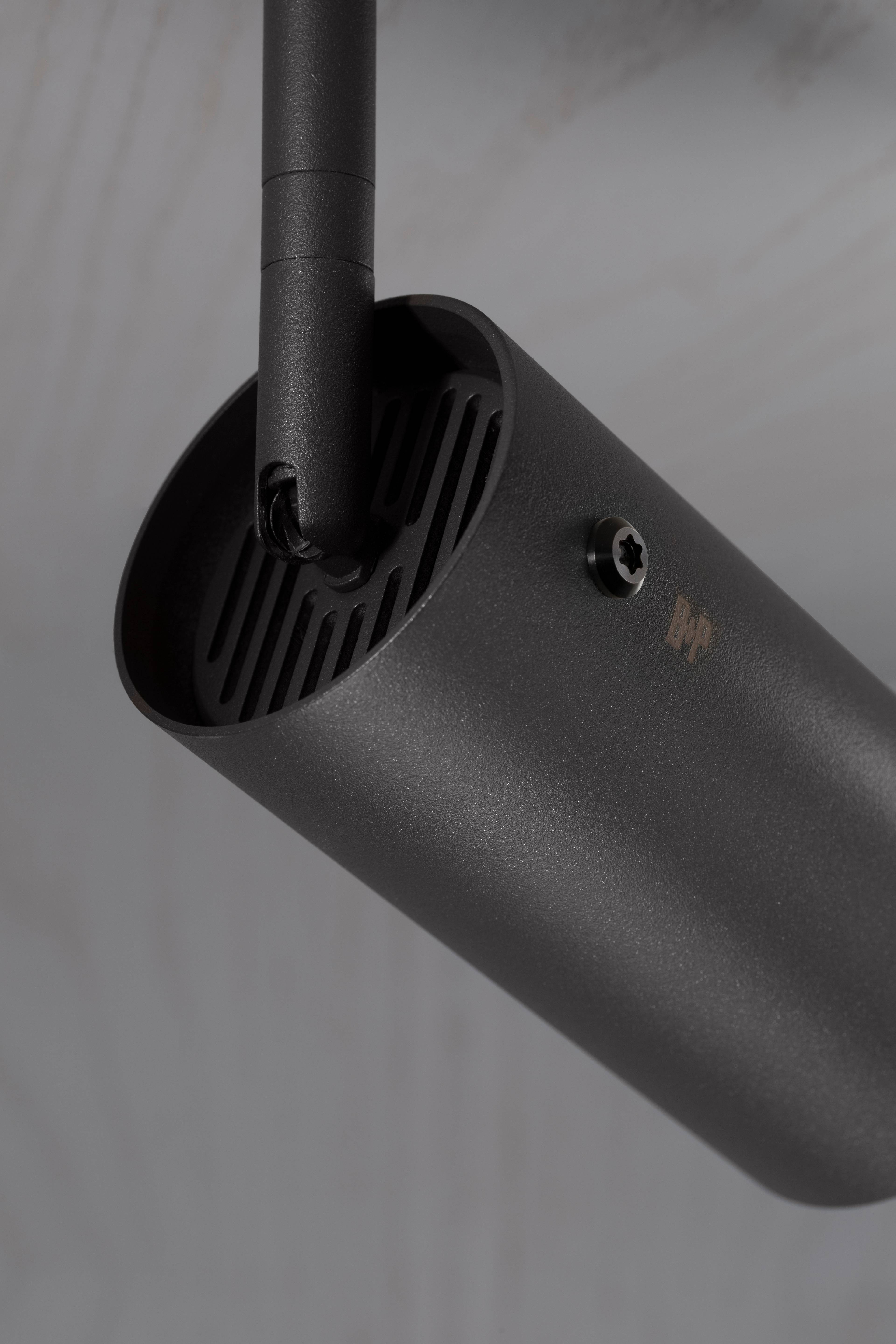 Graphite/Gun Metal Linear Light