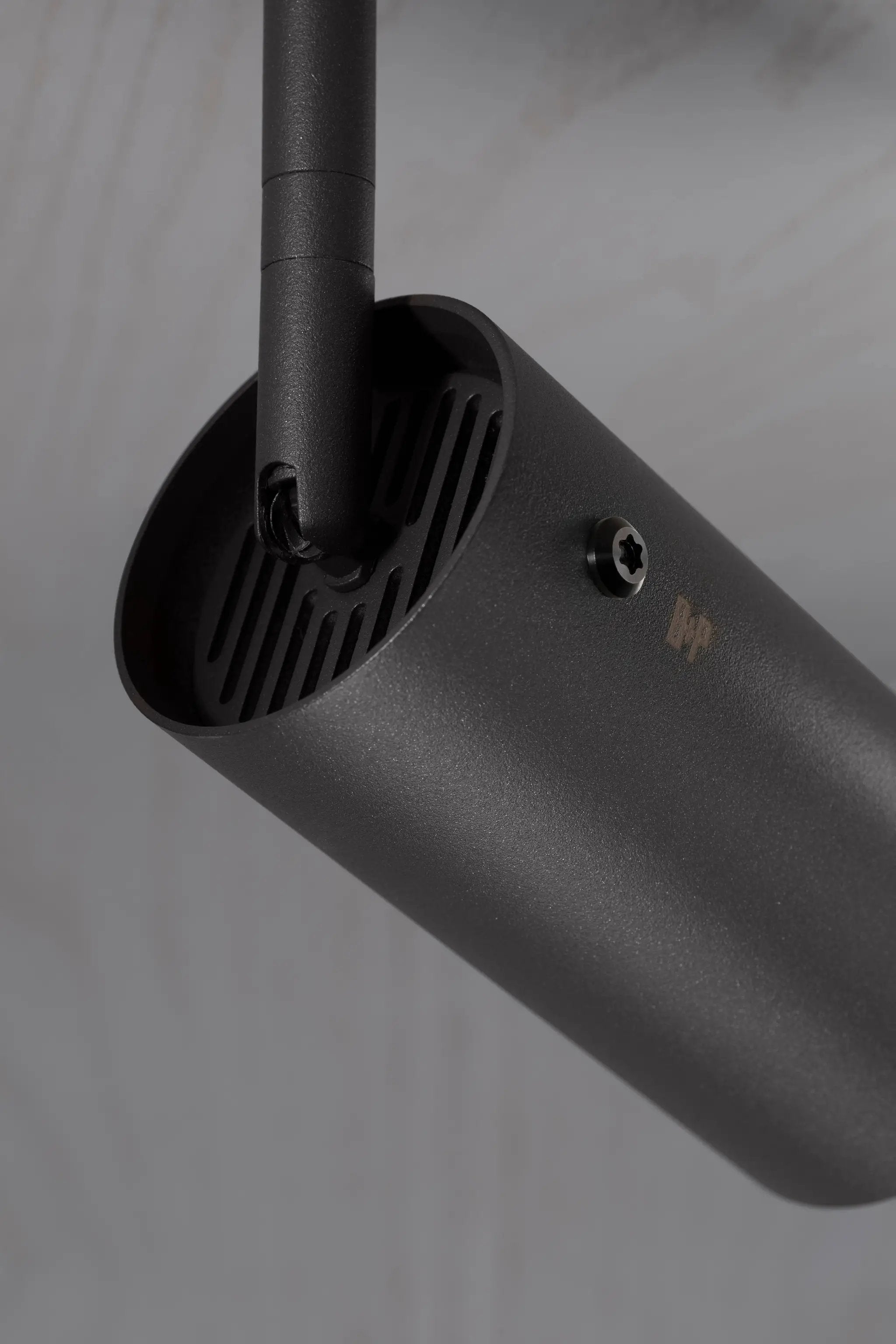 Graphite/Gun Metal Linear Light