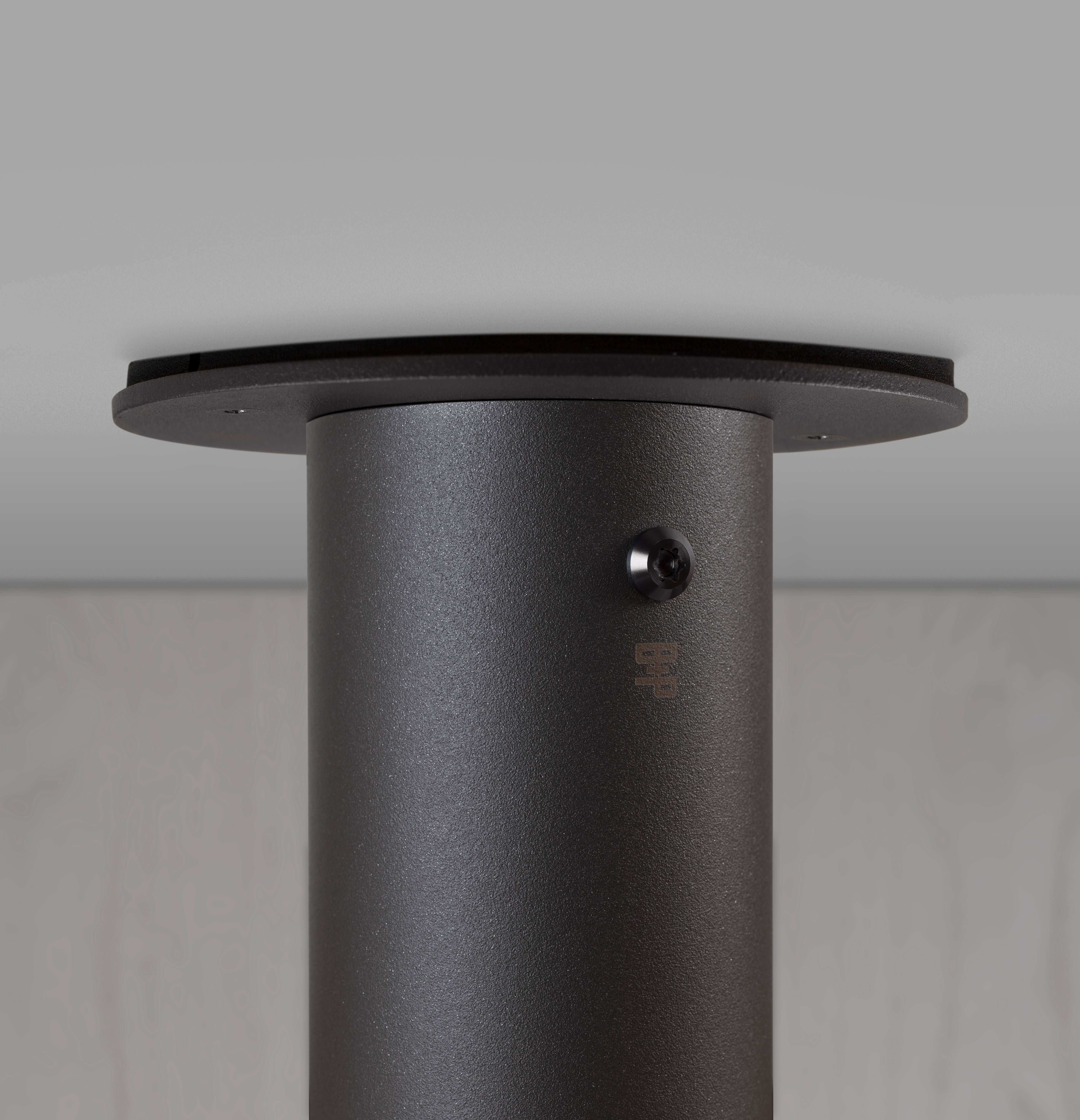 Graphite/Gun Metal Linear Light