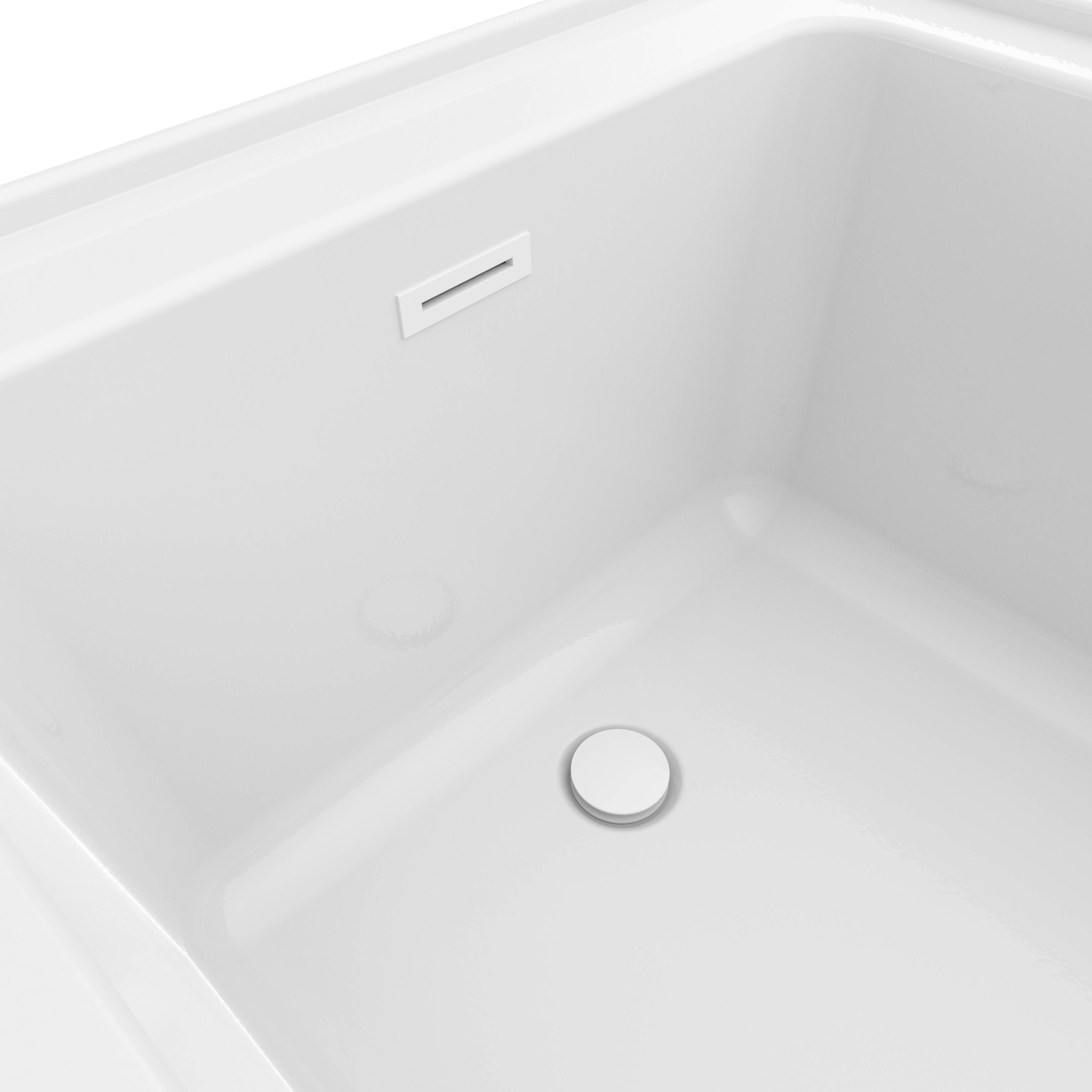 white bathtub