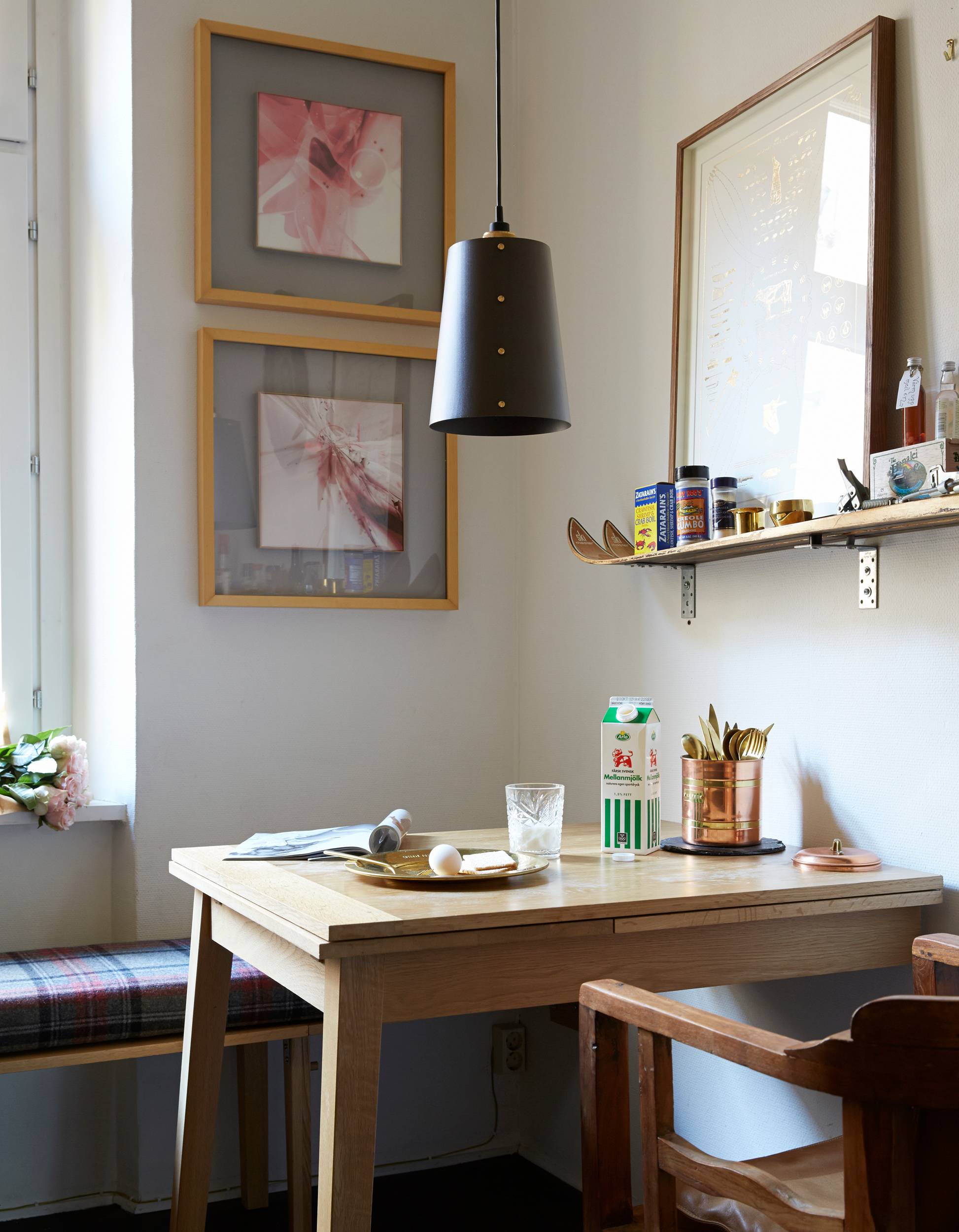 Smoked Bronze Hooked 1.0