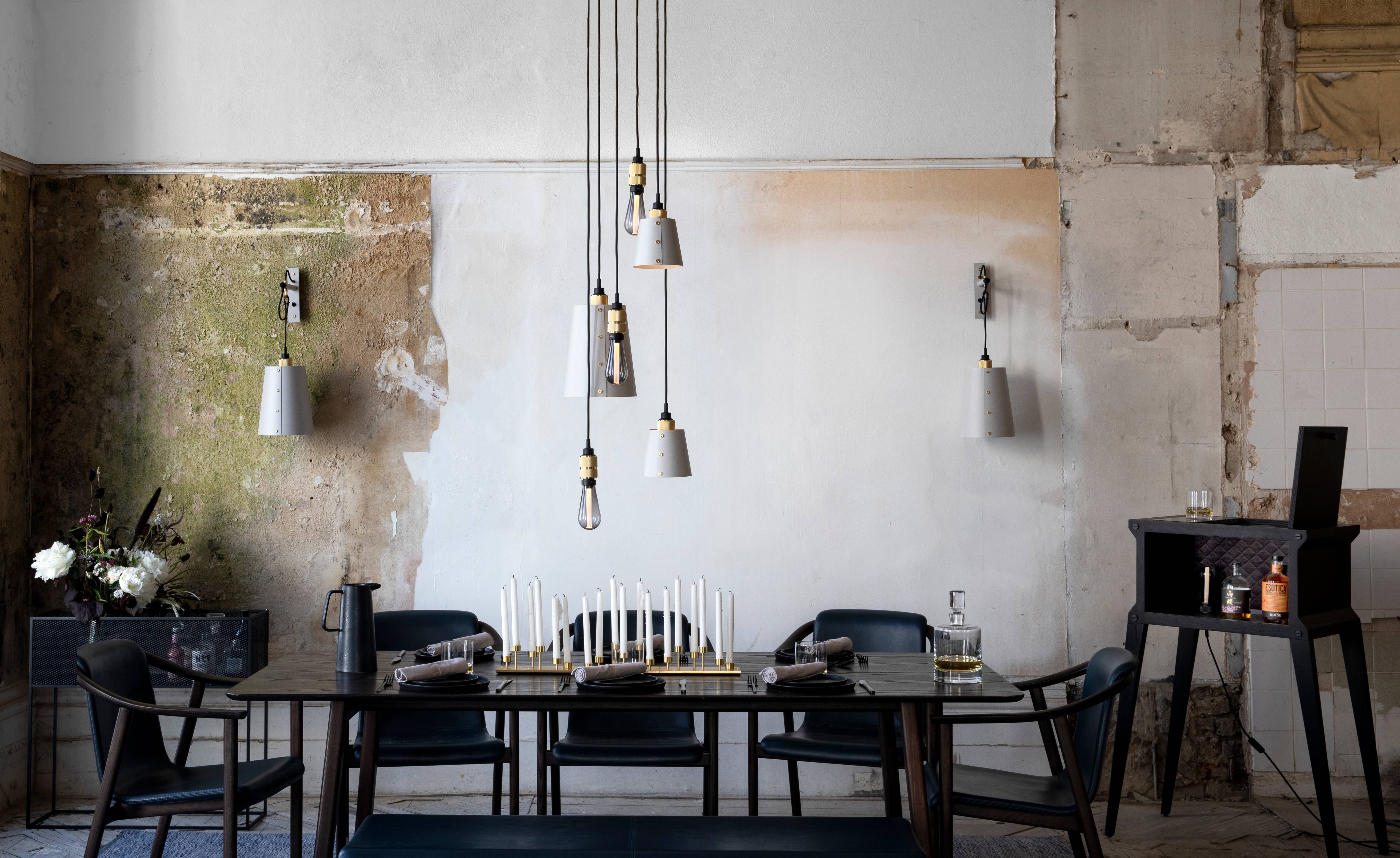 Smoked Bronze Hooked 6.0