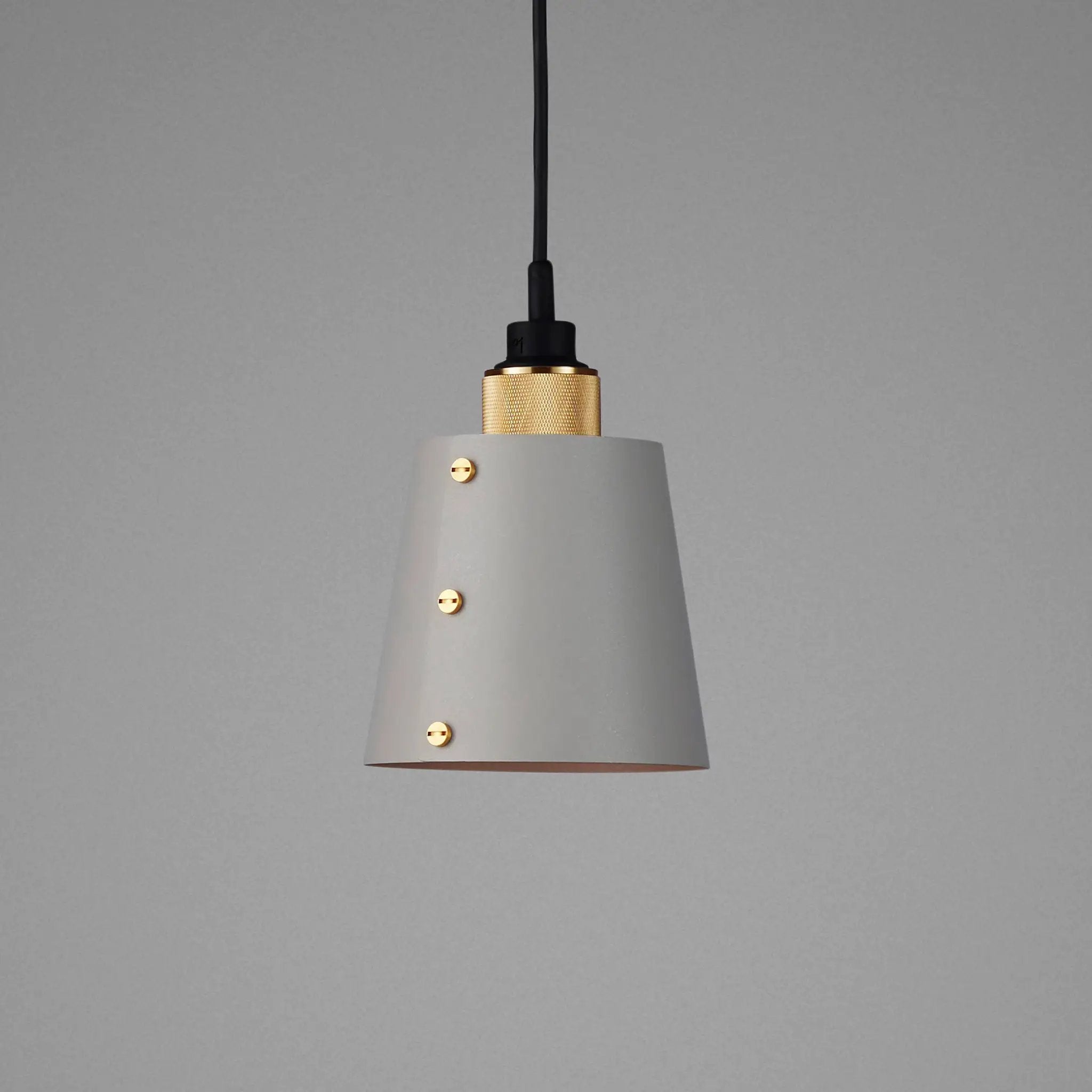 Stone/Brass Hooked 1.0