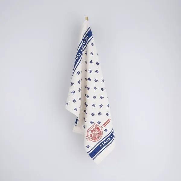 white/blue towel