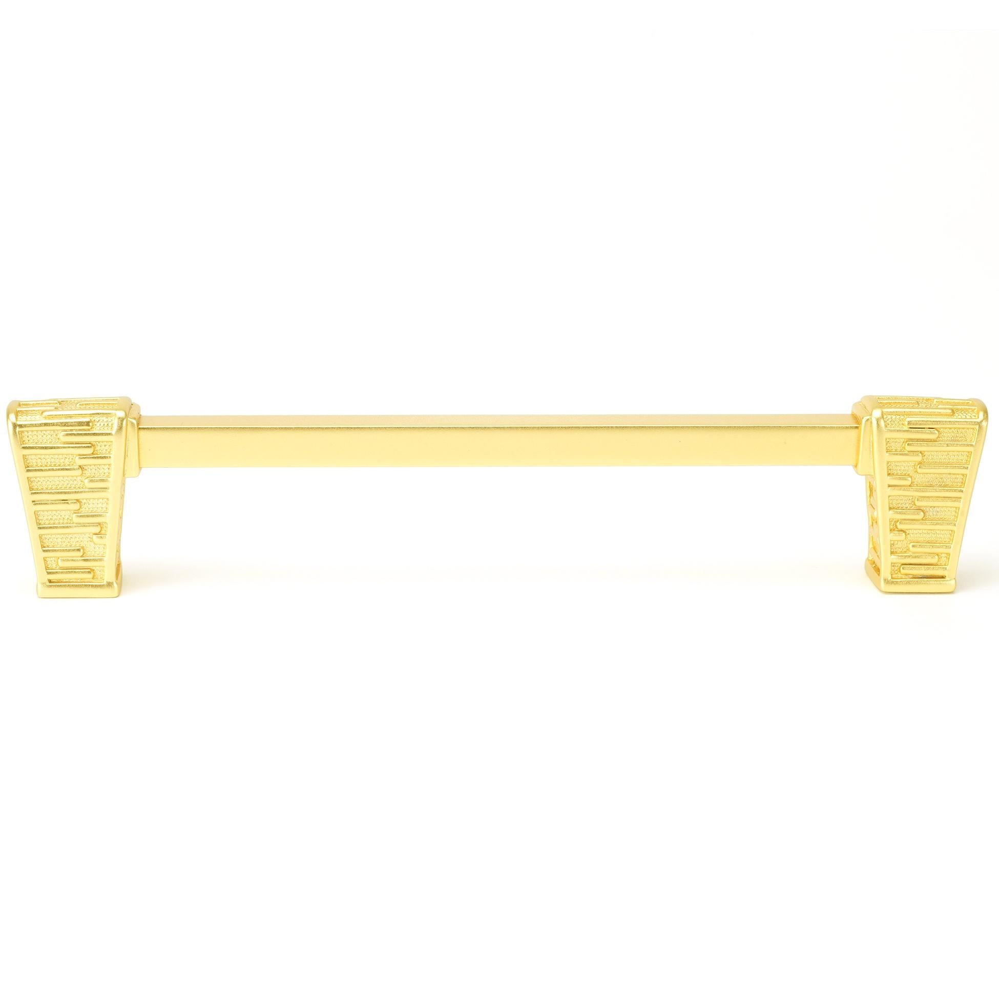 Edgar Berebi Newbury Pull