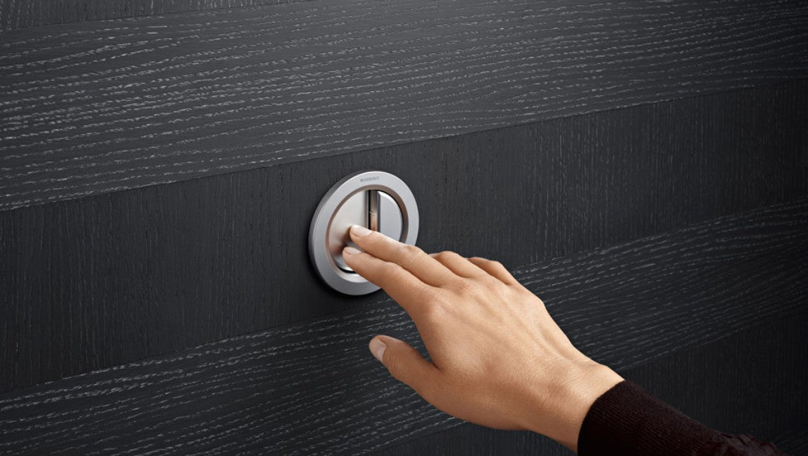 alpine white flush actuation