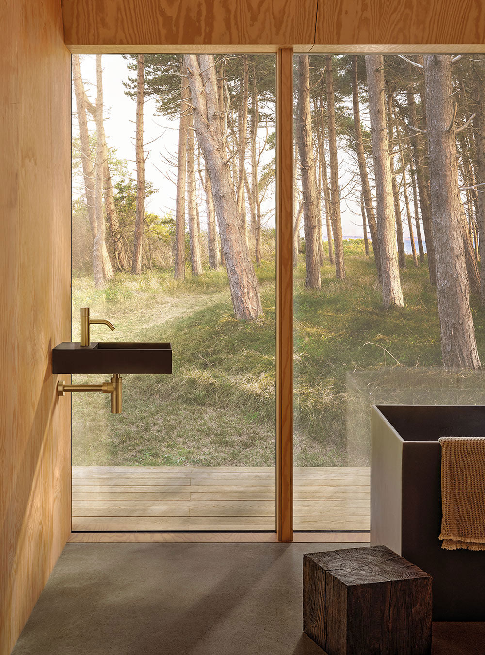 brushed gold basin faucet