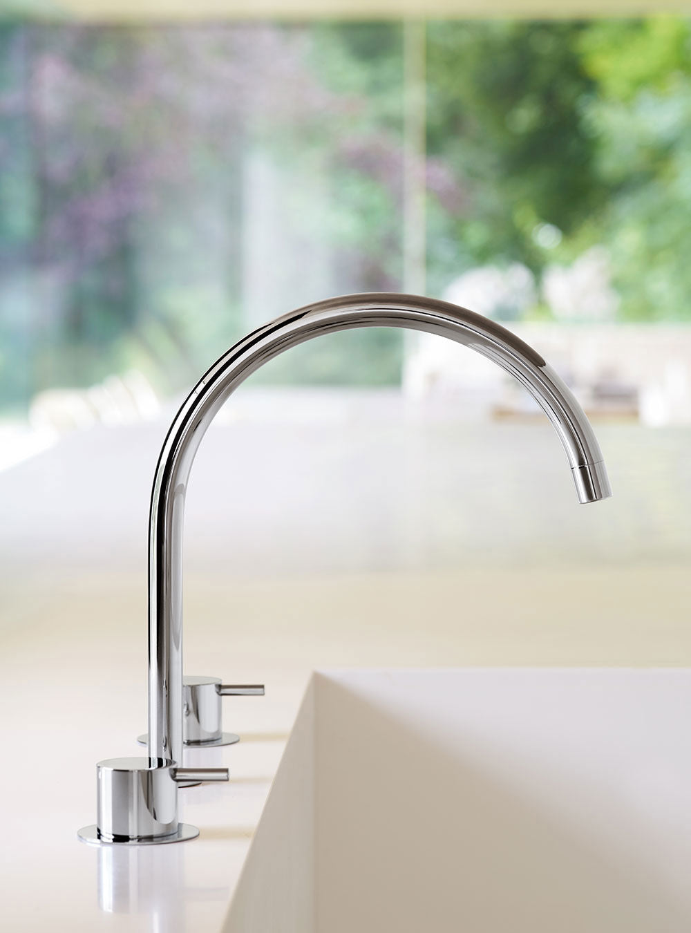 chrome basin faucet