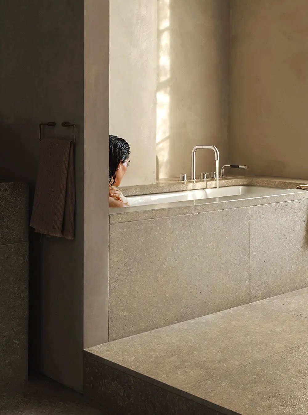 chrome tub mixer