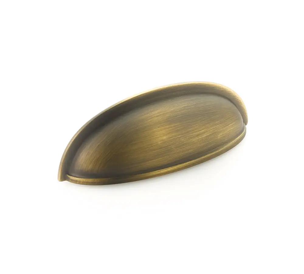 Schaub Traditional 3" Centre To Centre Cabinet Cup Pull by Schaub