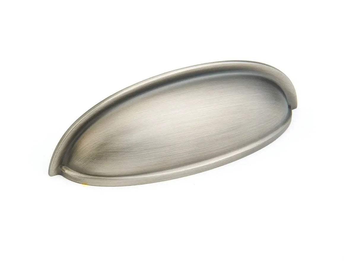 Schaub Traditional 3" Centre To Centre Cabinet Cup Pull by Schaub