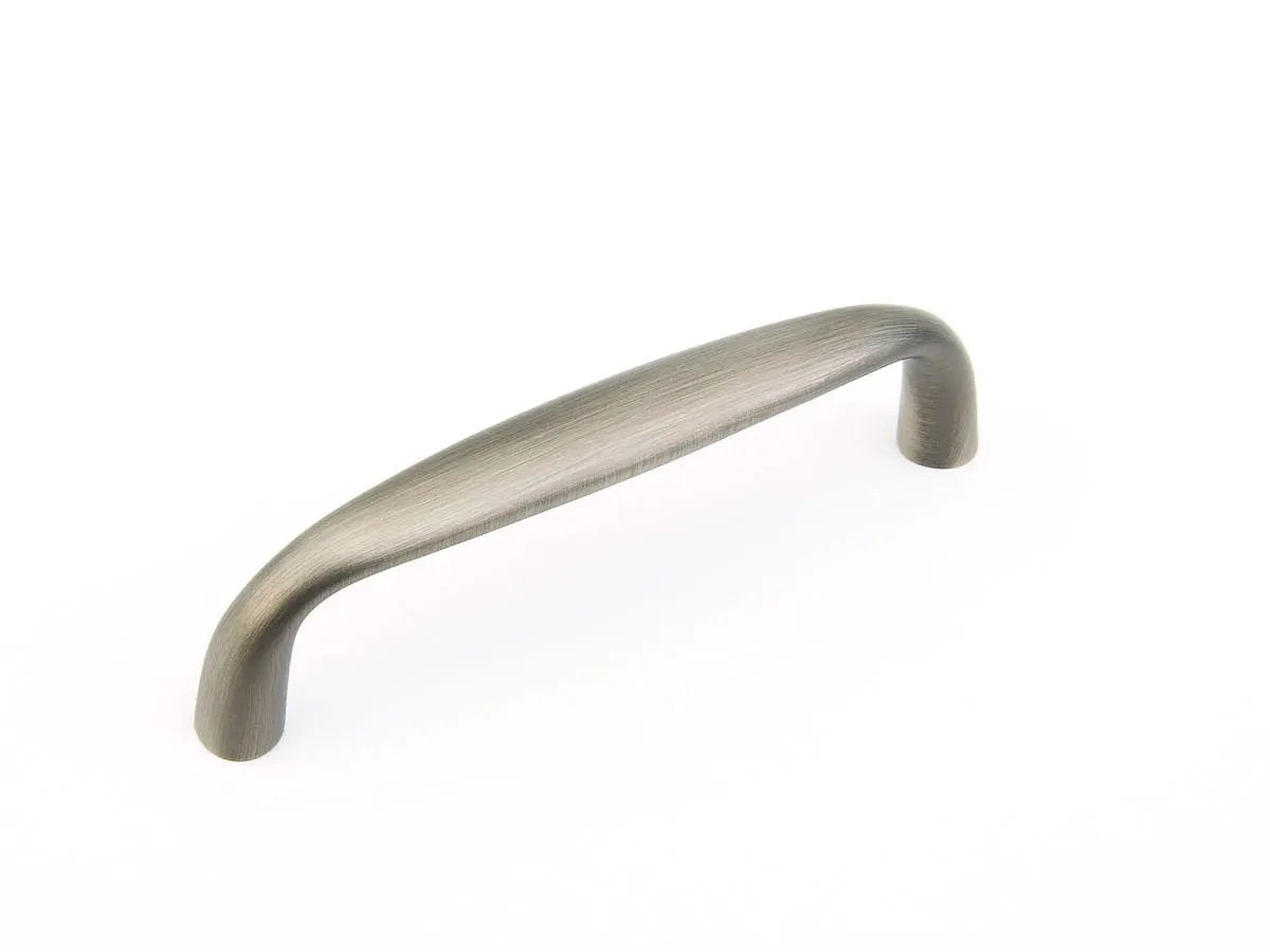 Schaub Traditional 4" Centre To Centre Cabinet Pull by Schaub