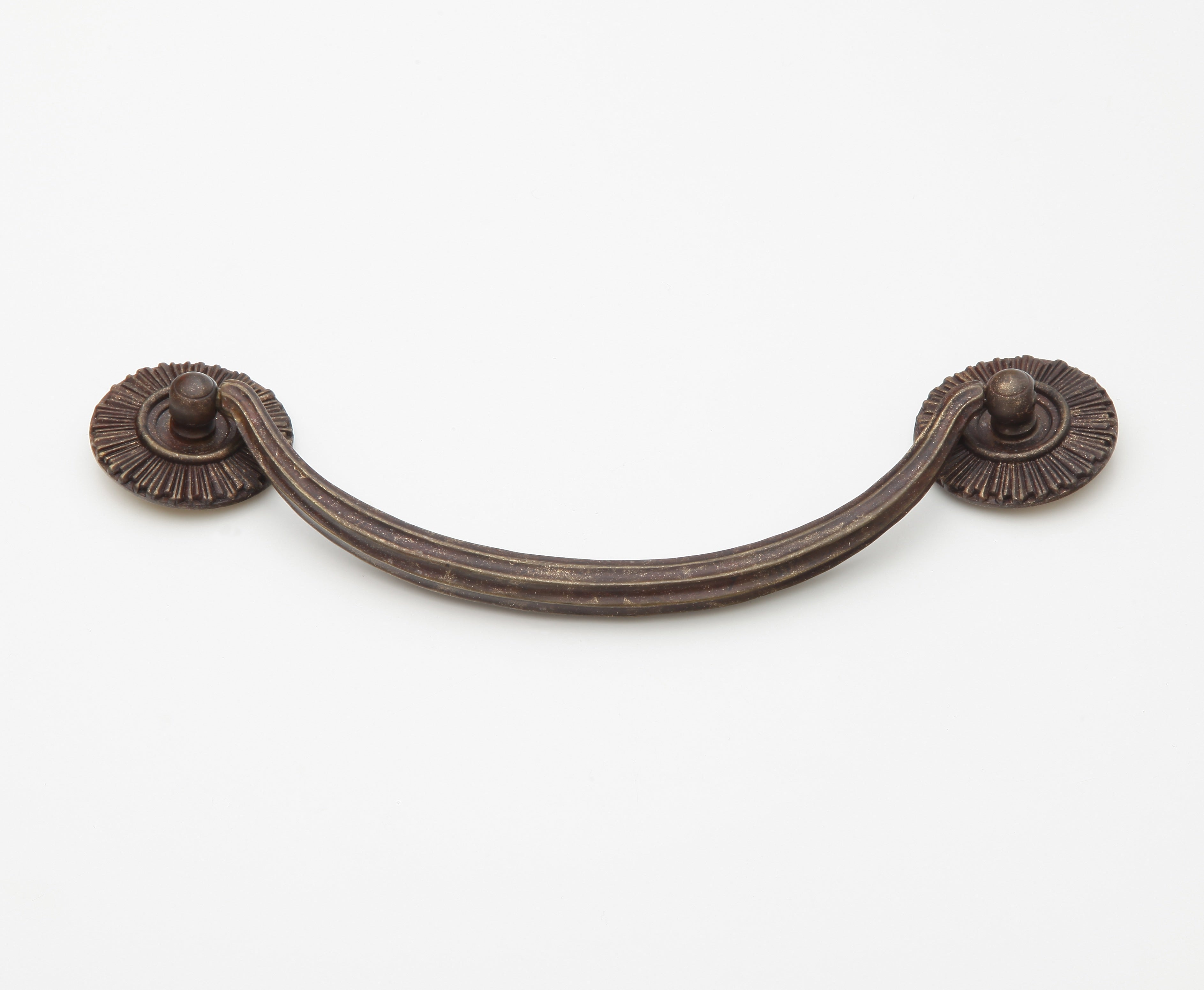 highlighted bronze cabinet pull