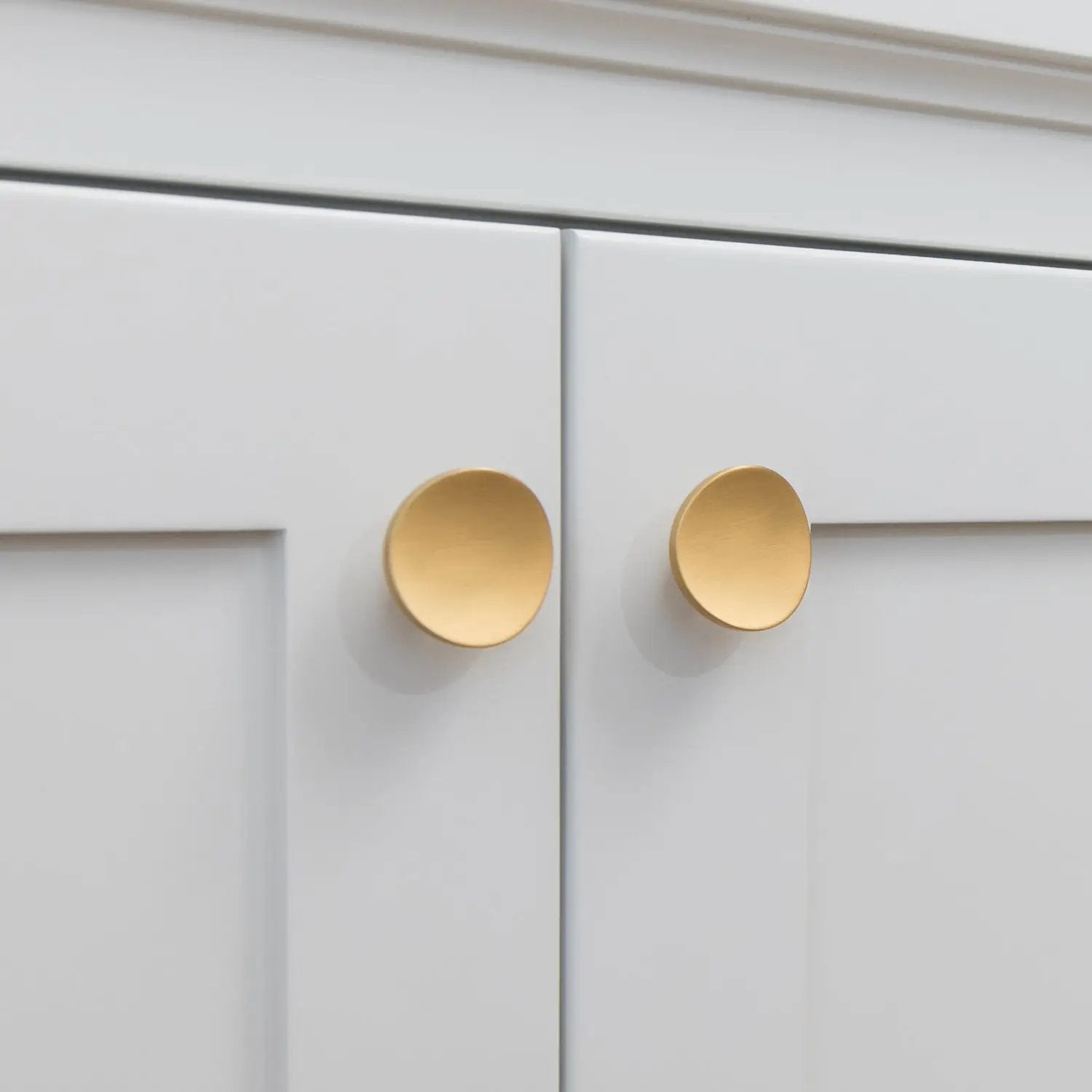 brushed golden brass knob