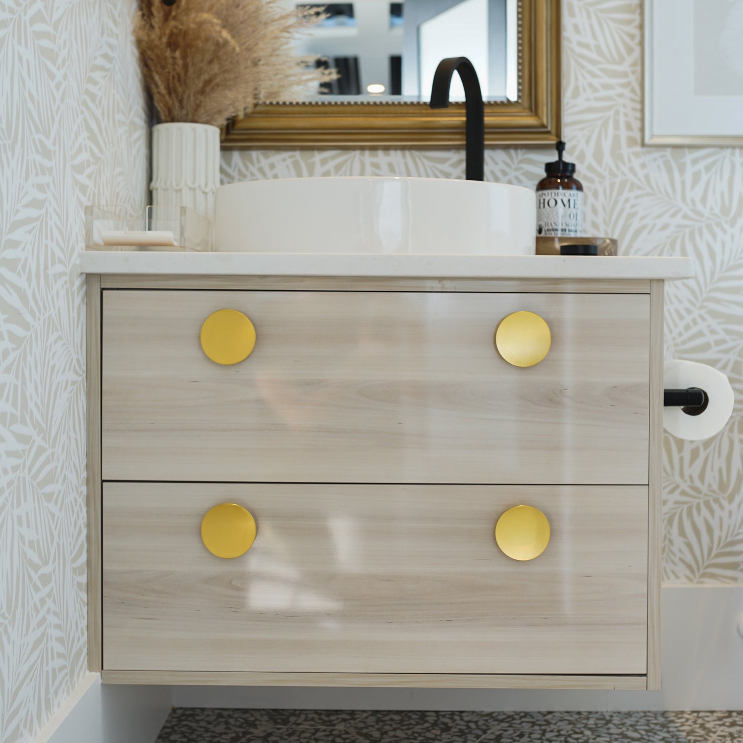 brushed golden brass knob