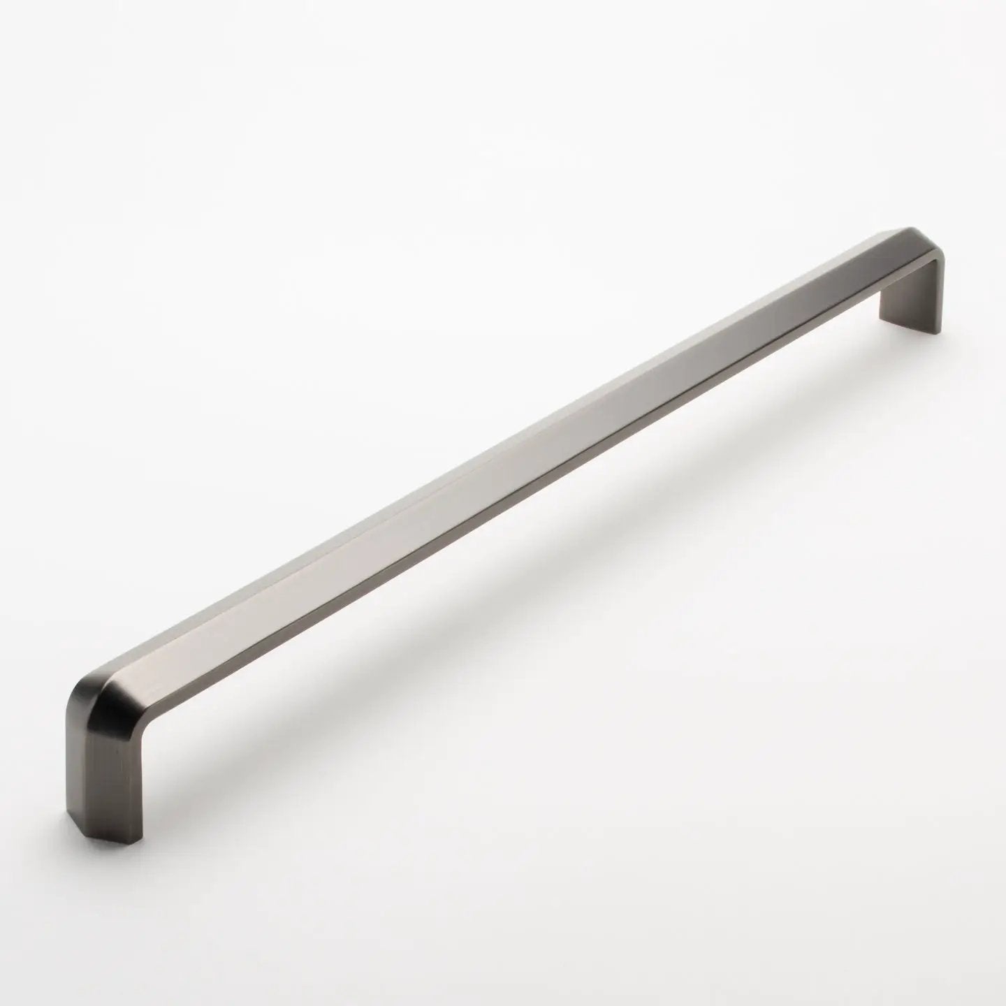 Sietto Eternity 18" Pull by Sietto
