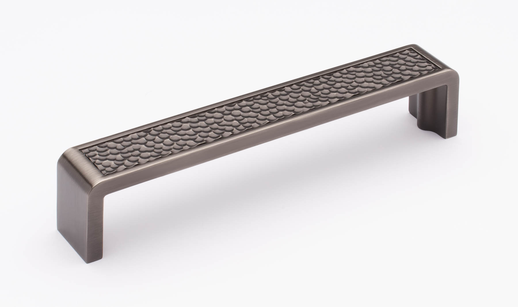 Sietto Hammered 6" Pull