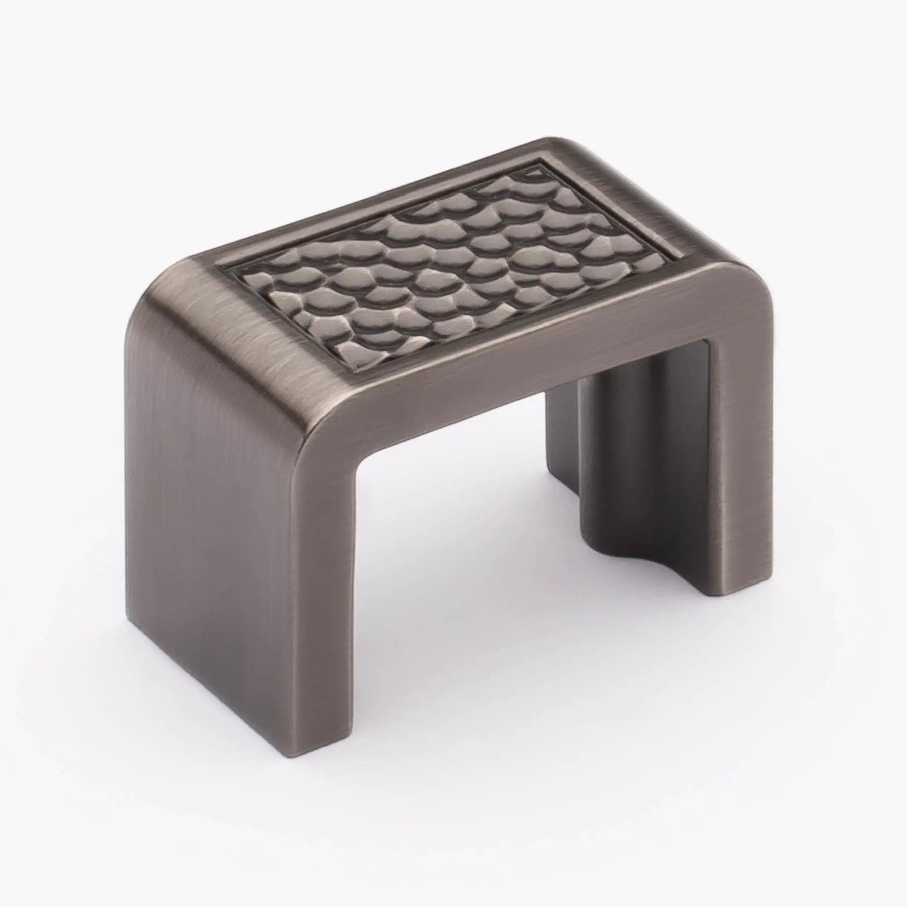 Sietto Hammered 1 3/8" Pull by Sietto