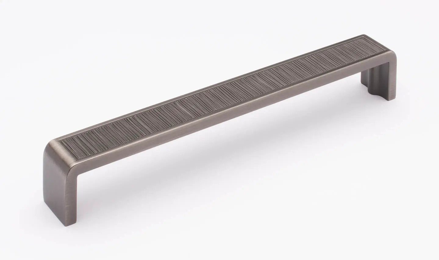 Sietto Brushed Hammered 8" Pull by Sietto