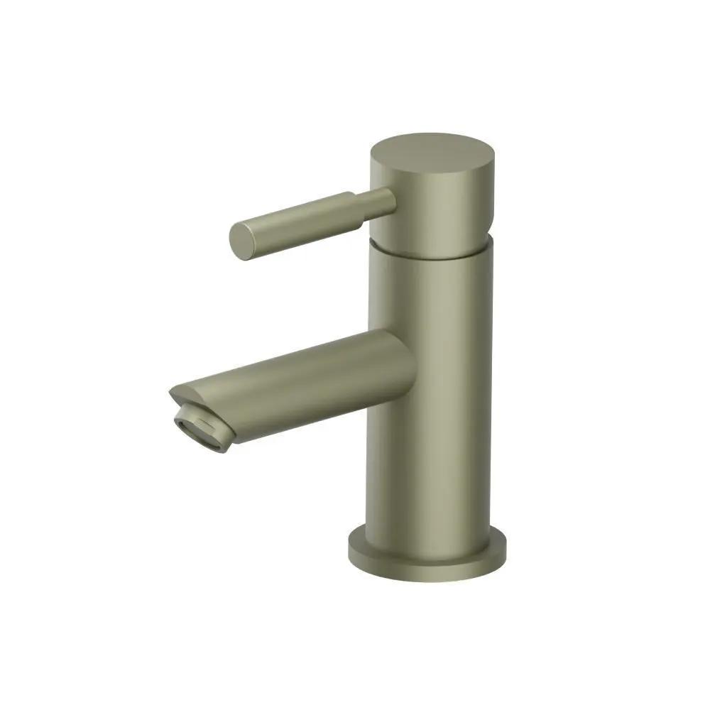 Flusso Serie 100 Single Hole Bathroom Faucet by Flusso