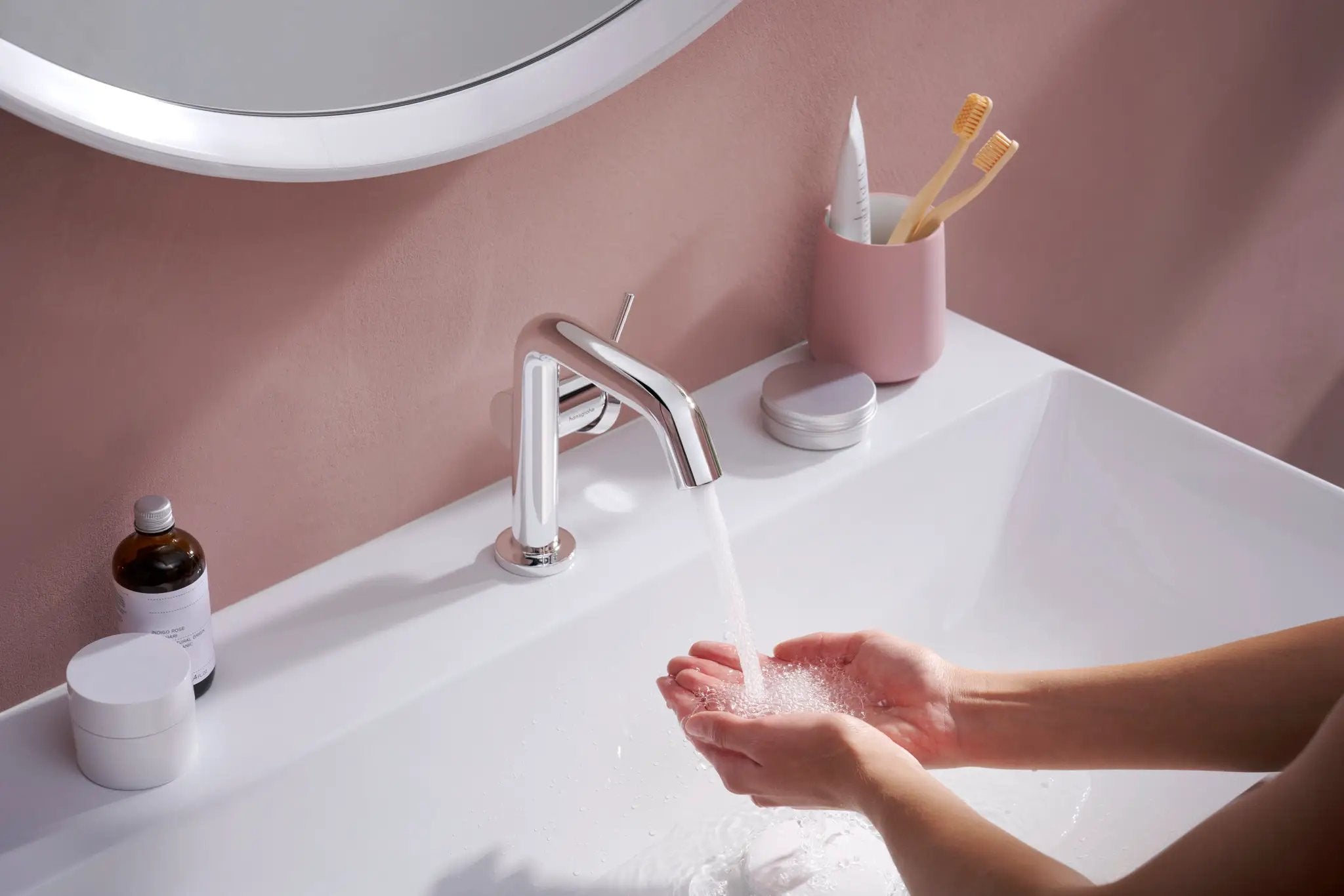 chrome bathroom faucet