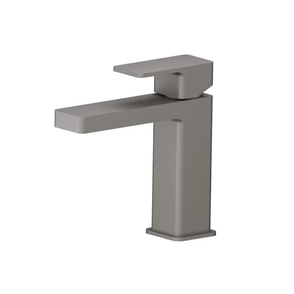 Flusso Serie 196 Single Hole Bathroom Faucet by Flusso